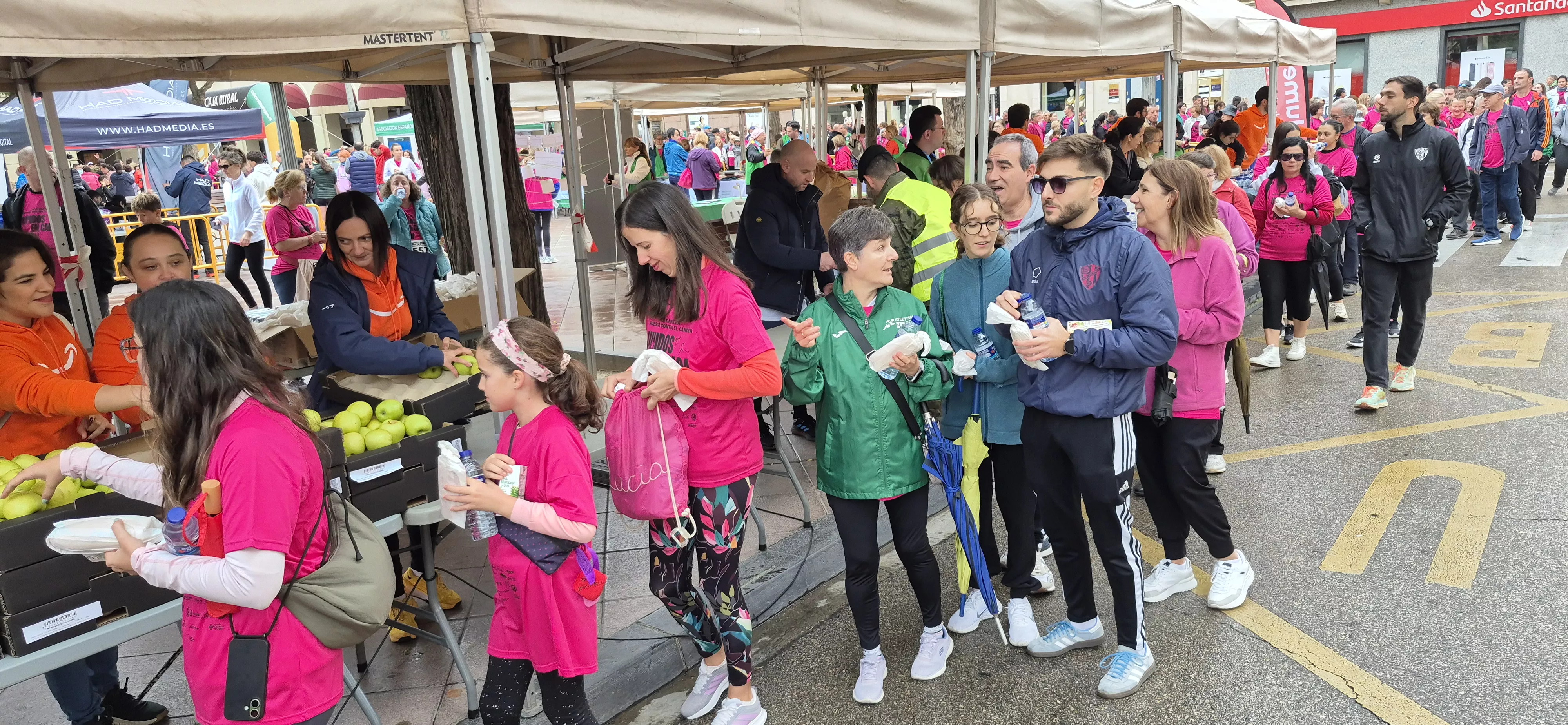 XII Carrera contra el cáncer de Huesca. Foto Myriam Martínez