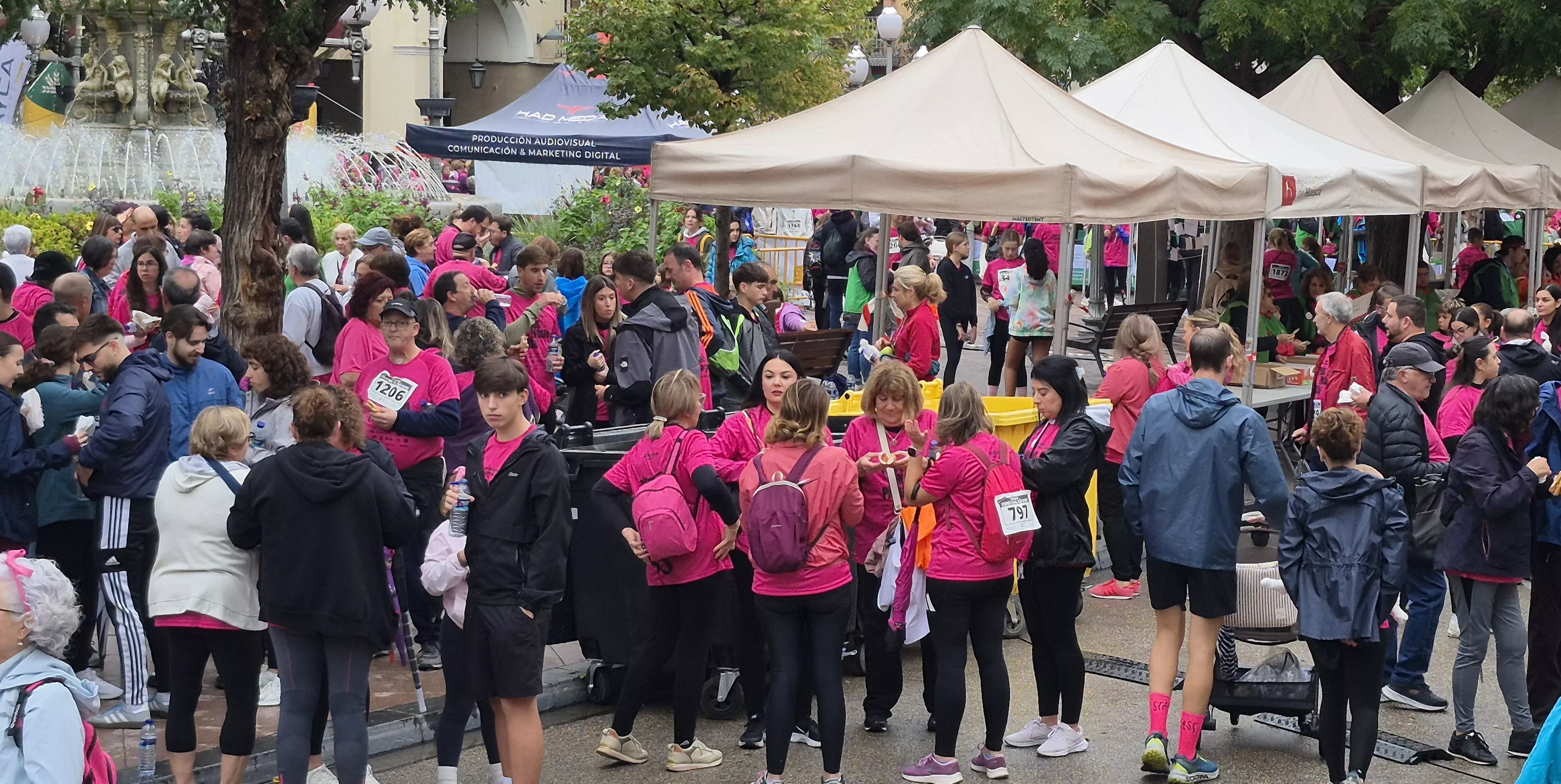 XII Carrera contra el cáncer de Huesca. Foto Myriam Martínez