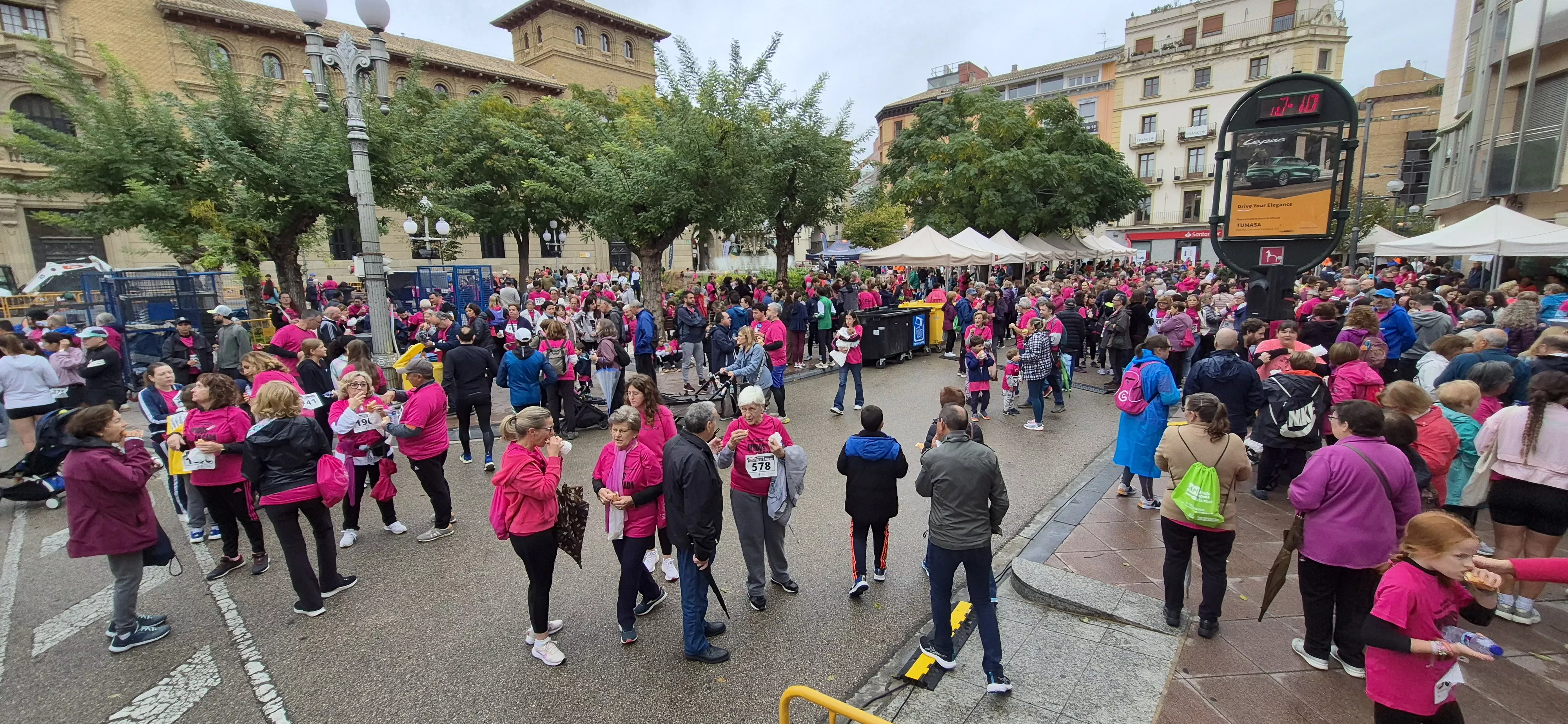 XII Carrera contra el cáncer de Huesca. Foto Myriam Martínez