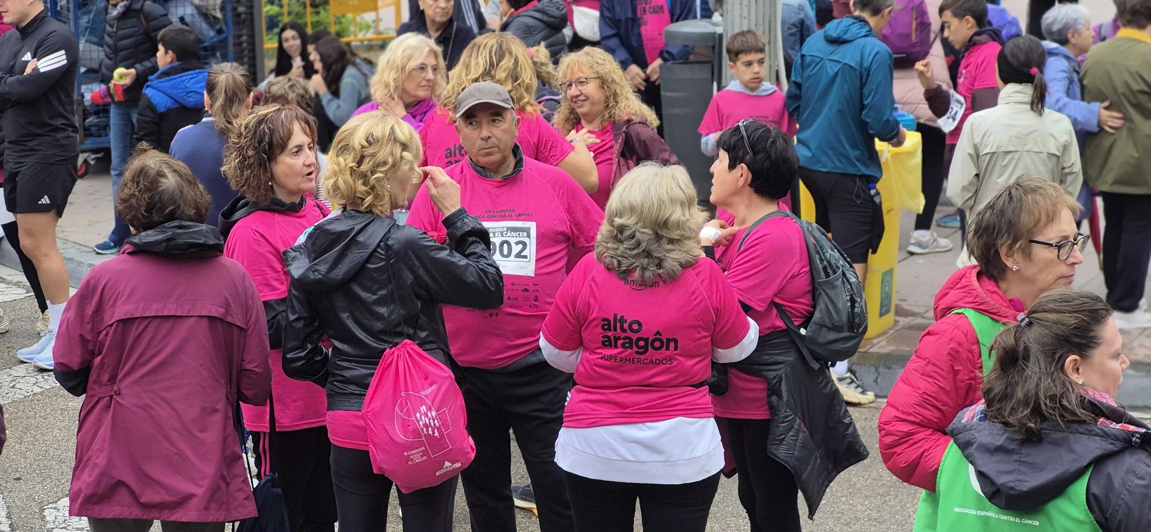 XII Carrera contra el cáncer de Huesca. Foto Myriam Martínez