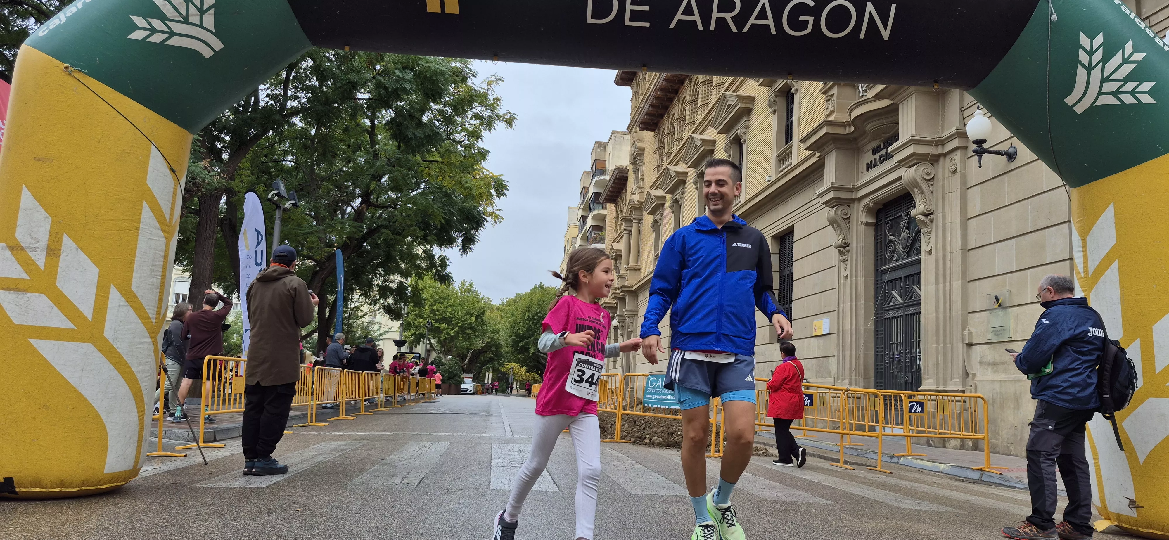 XII Carrera contra el cáncer de Huesca. Foto Myriam Martínez