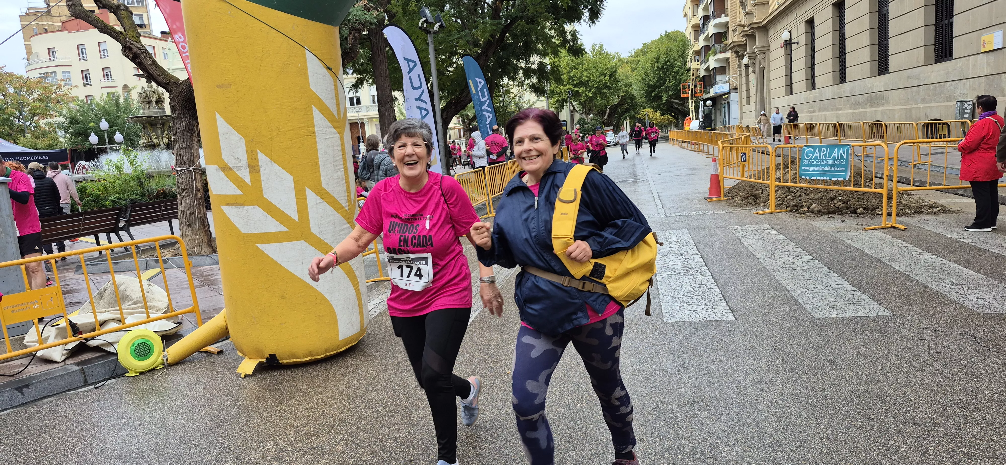 XII Carrera contra el cáncer de Huesca. Foto Myriam Martínez