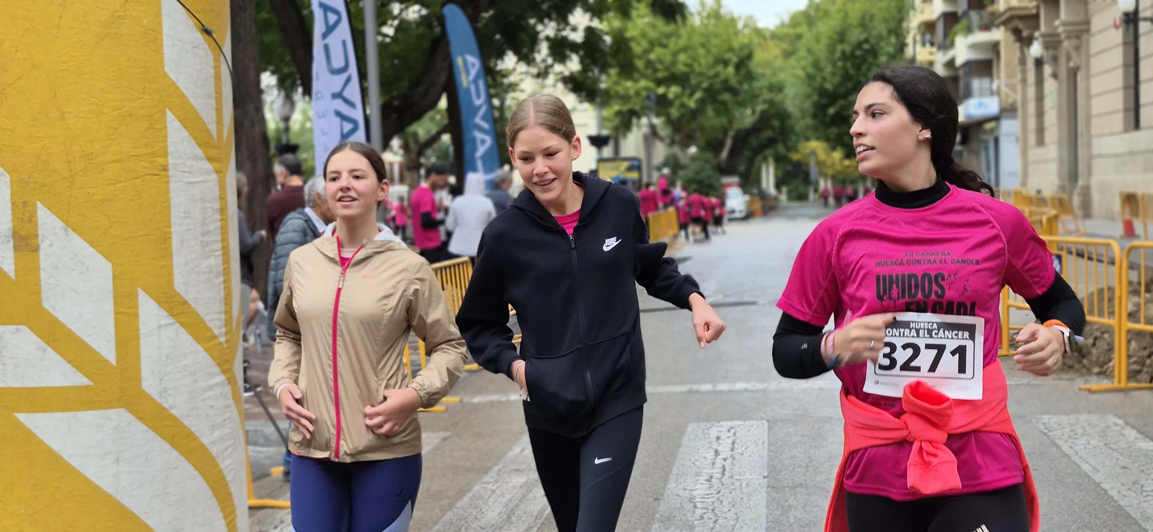 XII Carrera contra el cáncer de Huesca. Foto Myriam Martínez