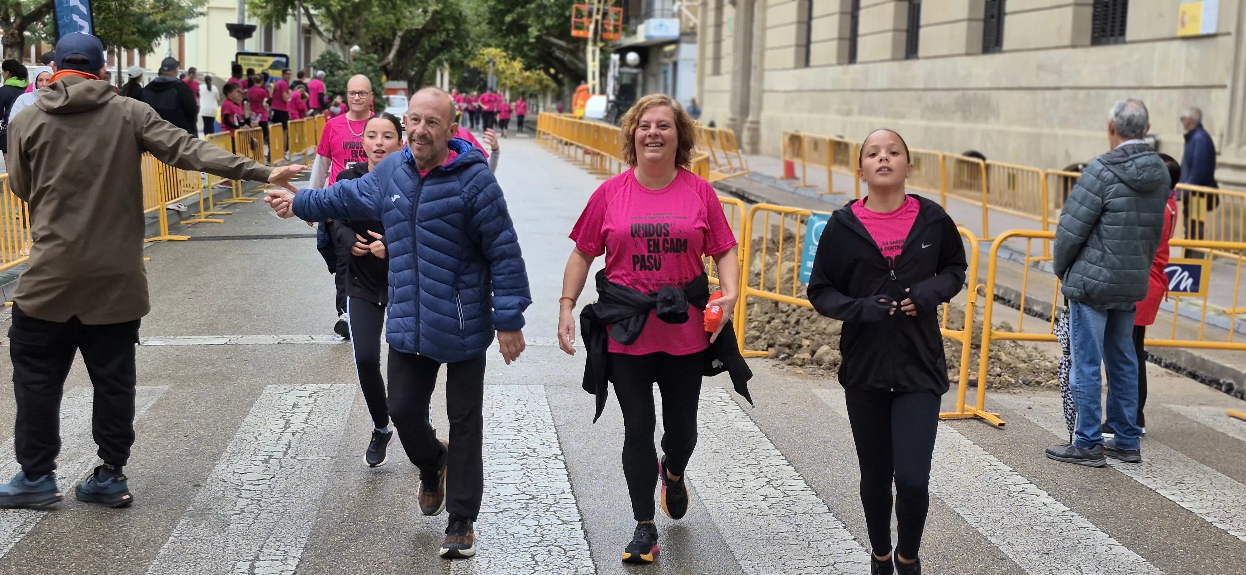 XII Carrera contra el cáncer de Huesca. Foto Myriam Martínez