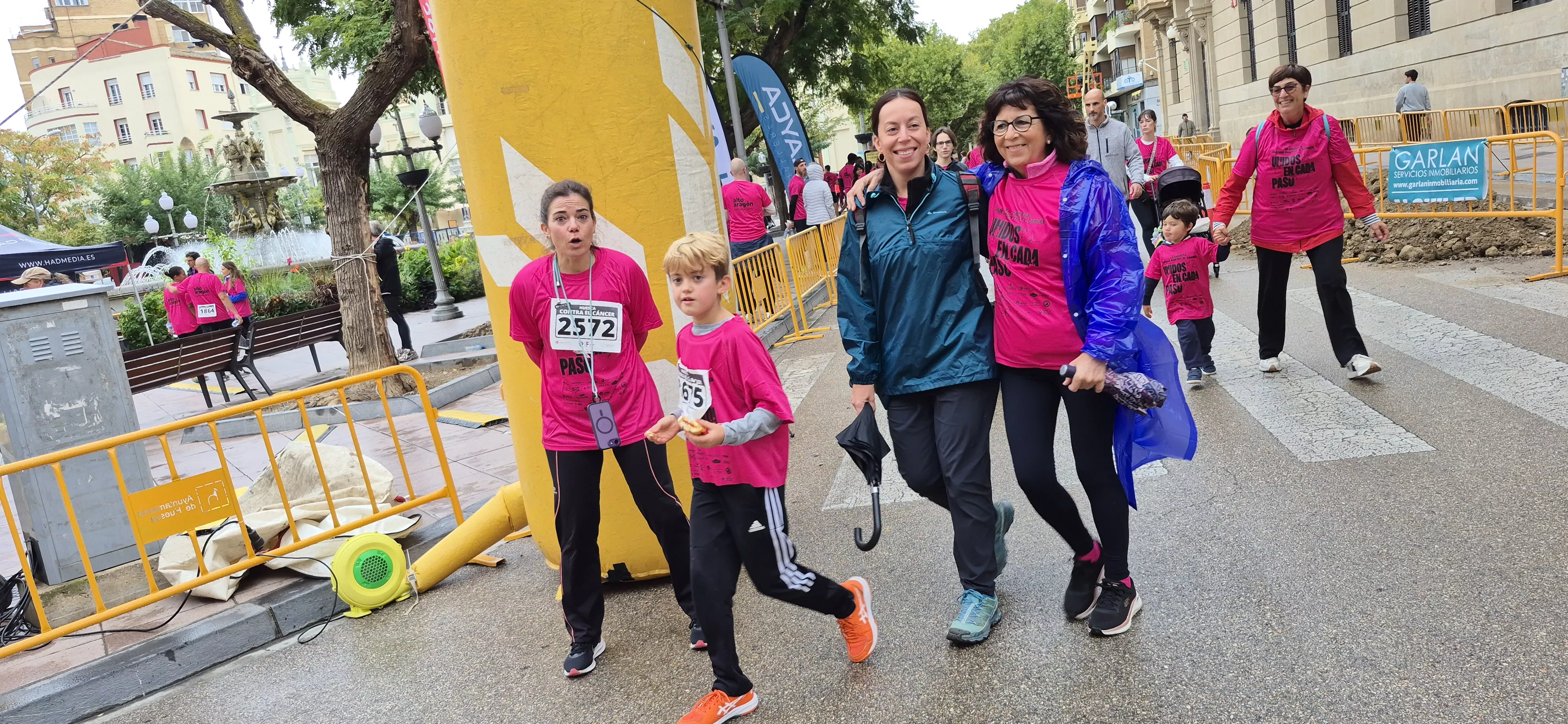XII Carrera contra el cáncer de Huesca. Foto Myriam Martínez