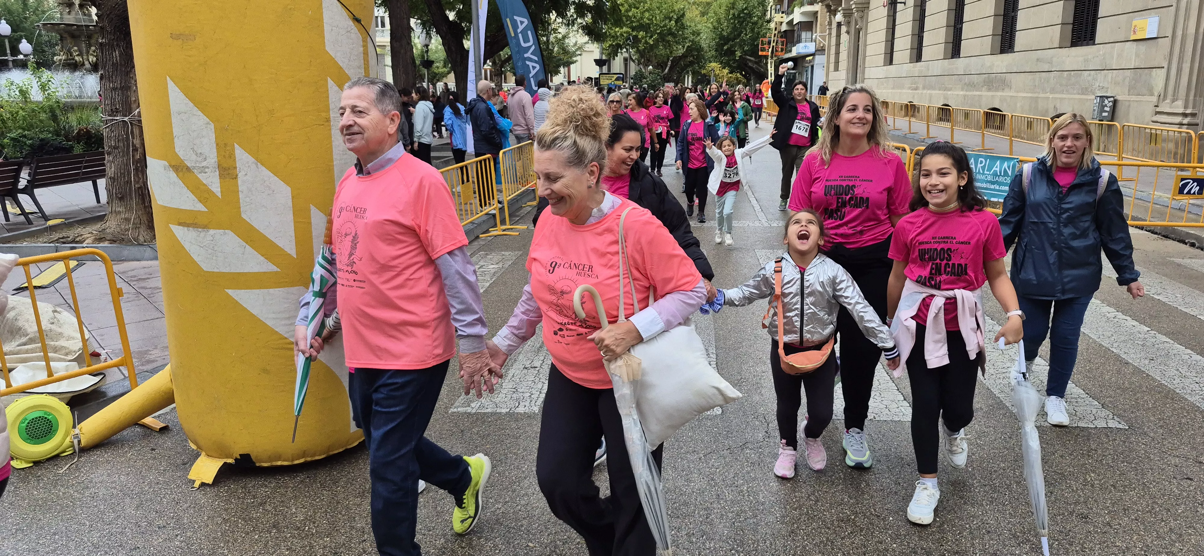 XII Carrera contra el cáncer de Huesca. Foto Myriam Martínez