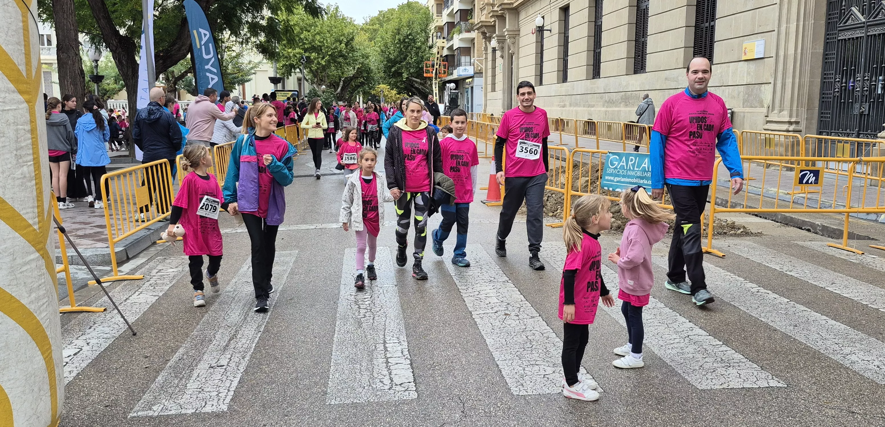 XII Carrera contra el cáncer de Huesca. Foto Myriam Martínez