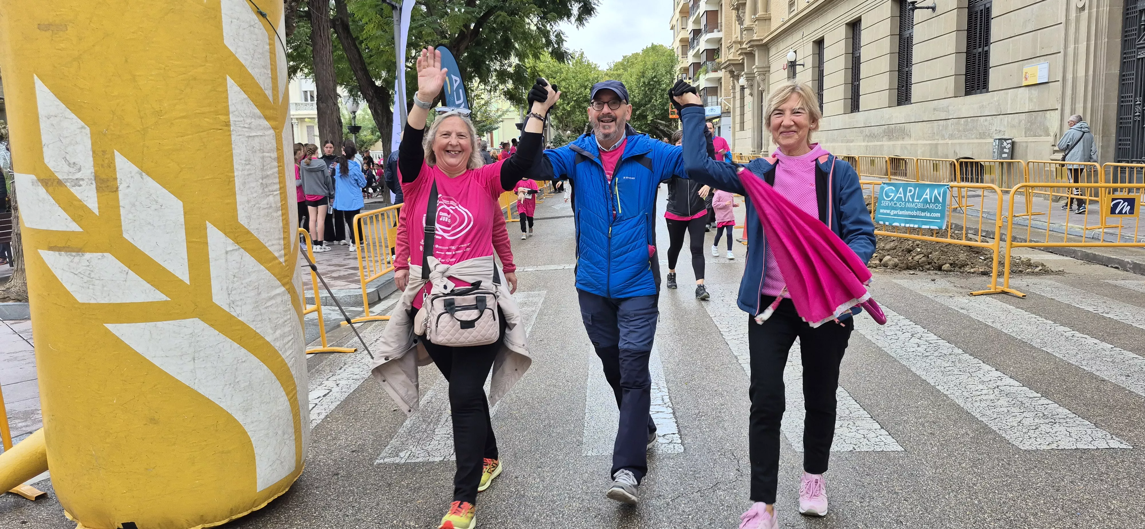 XII Carrera contra el cáncer de Huesca. Foto Myriam Martínez