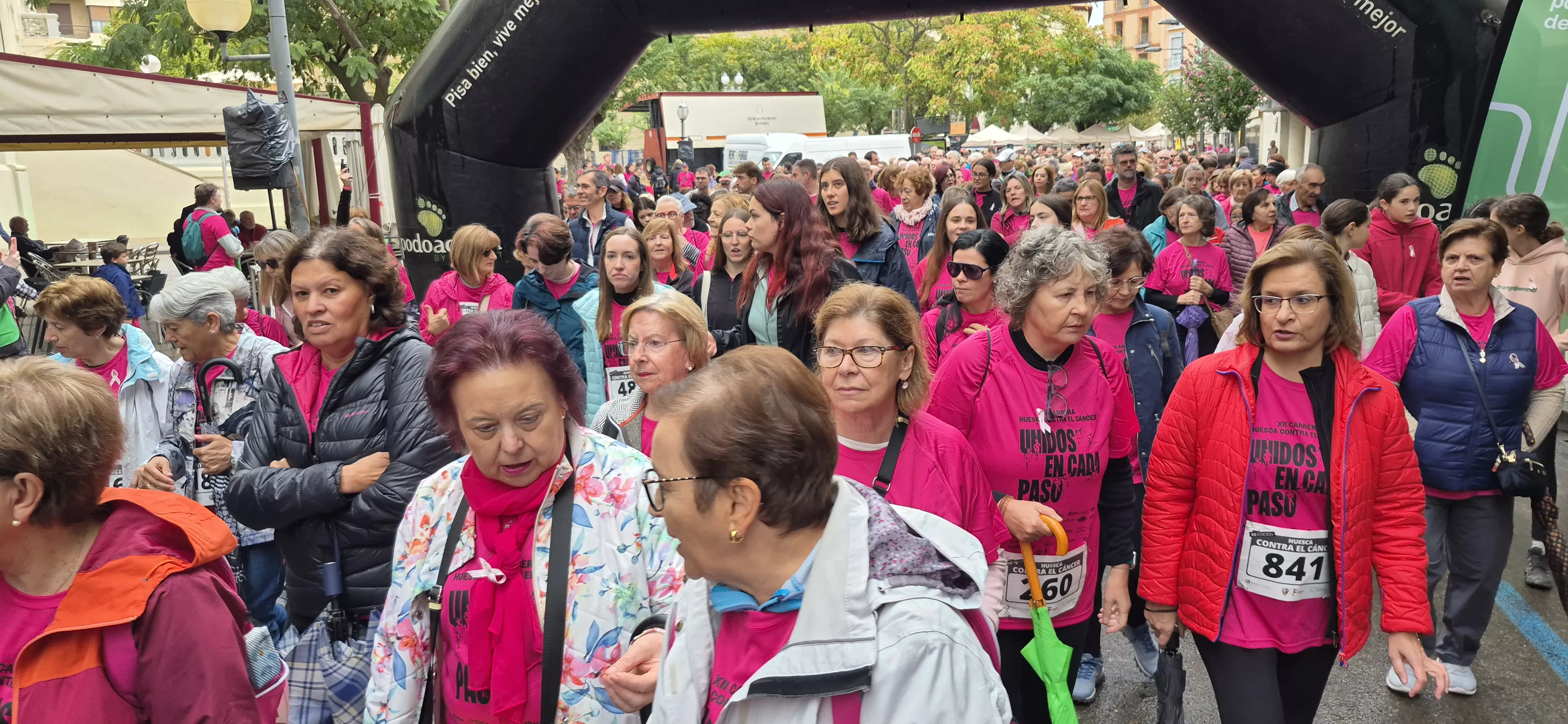 XII Carrera contra el cáncer de Huesca. Foto Myriam Martínez
