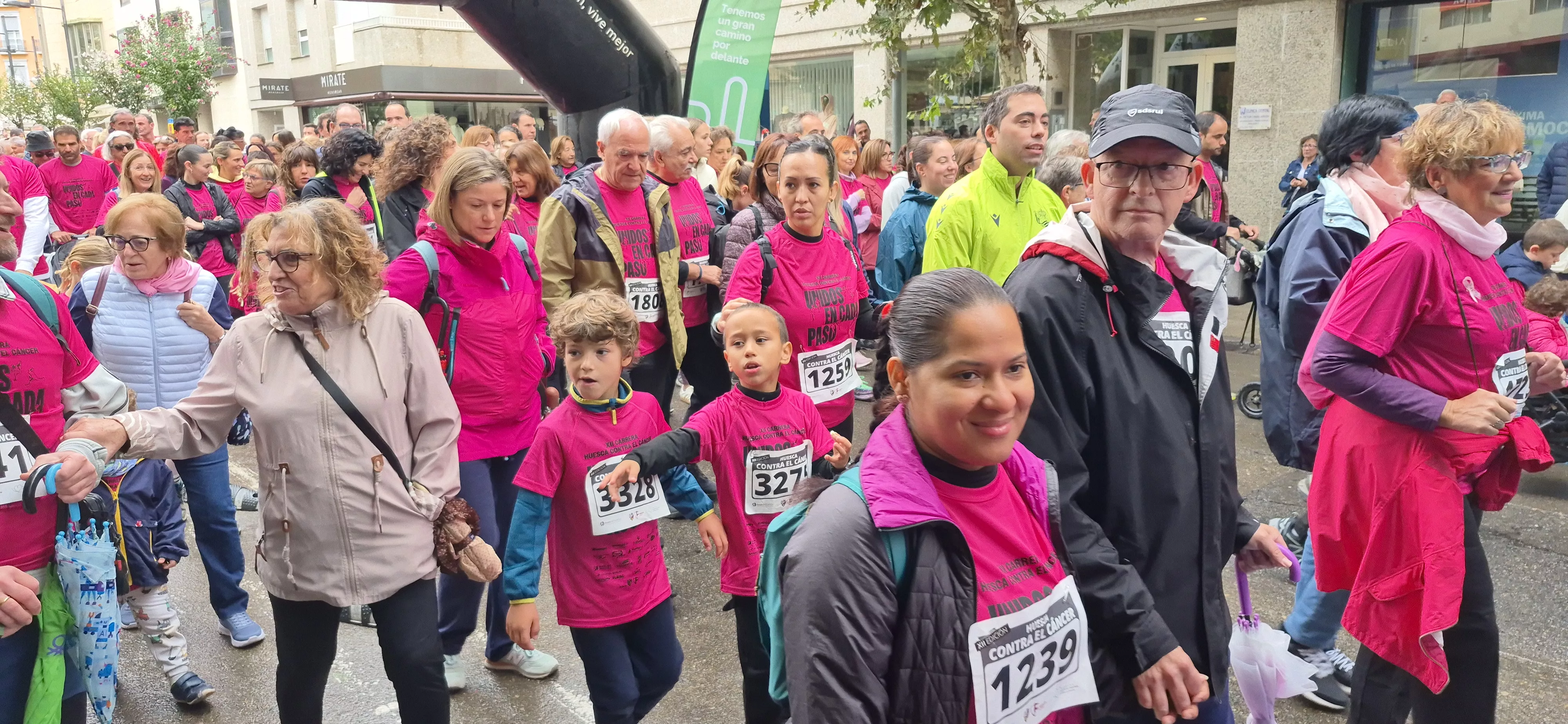XII Carrera contra el cáncer de Huesca. Foto Myriam Martínez