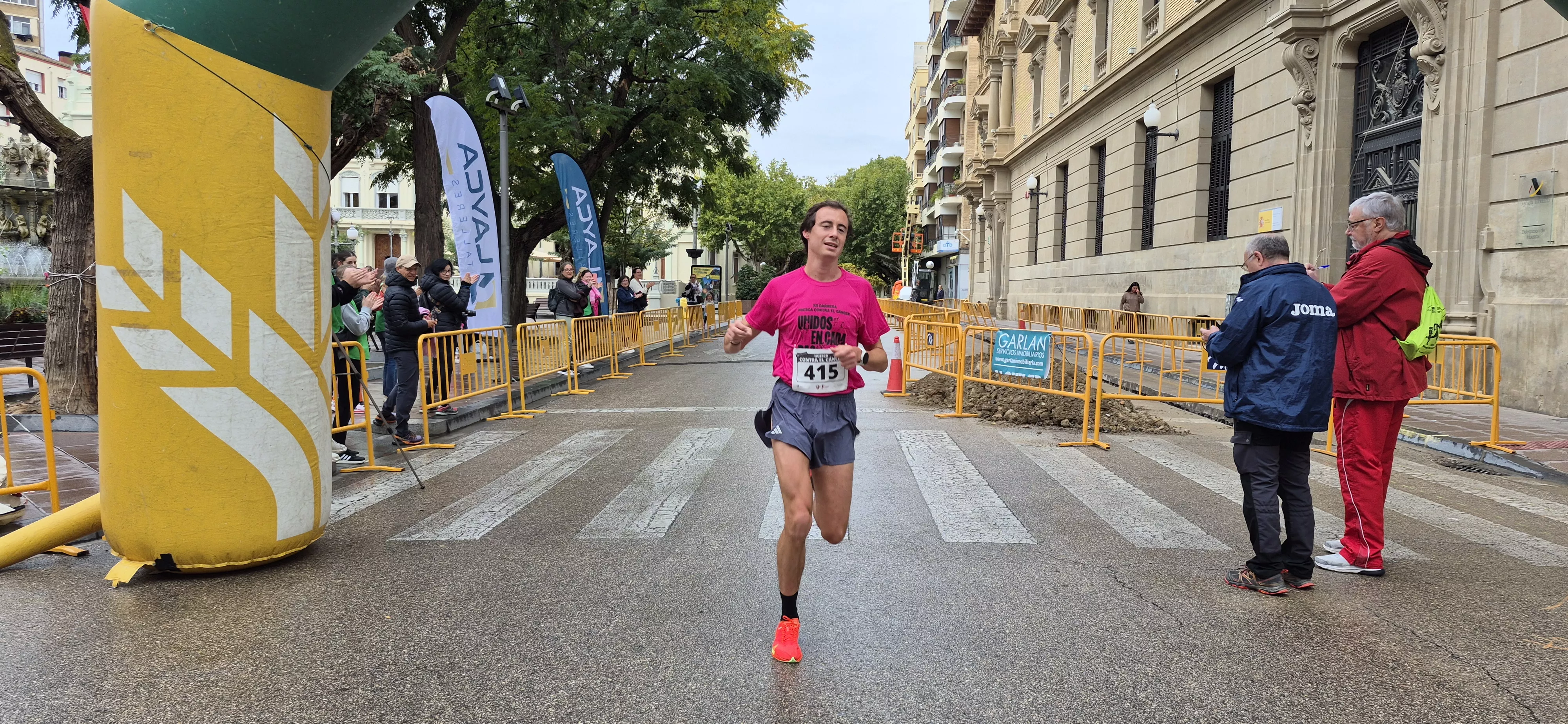 XII Carrera contra el cáncer de Huesca. Foto Myriam Martínez
