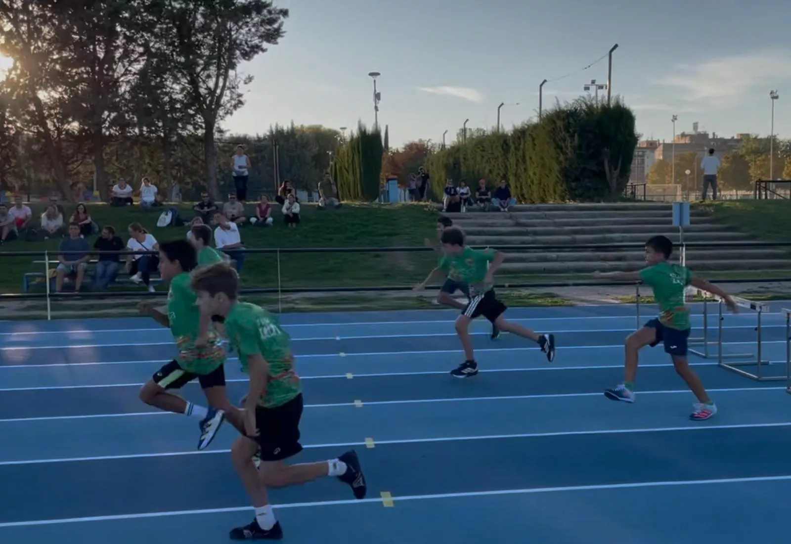 Prueba de 60 vallas masculina.