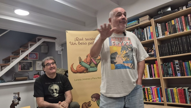 Presentación de "¡Qué susto! Un beso peludo" de Lorena Jiménez y Paco Roca. Foto Myriam Martínez Presentación de "¡Qué susto! Un beso peludo" de Lorena Jiménez y Paco Roca. Foto Myriam Martínez