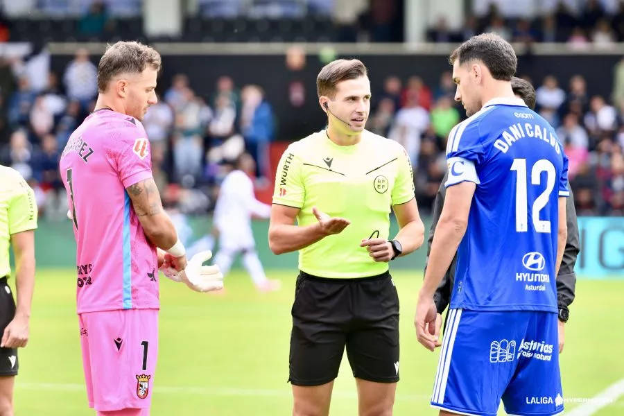 Dani Calvo, antes del encuentro ante el Ceuta. Foto: LaLiga.