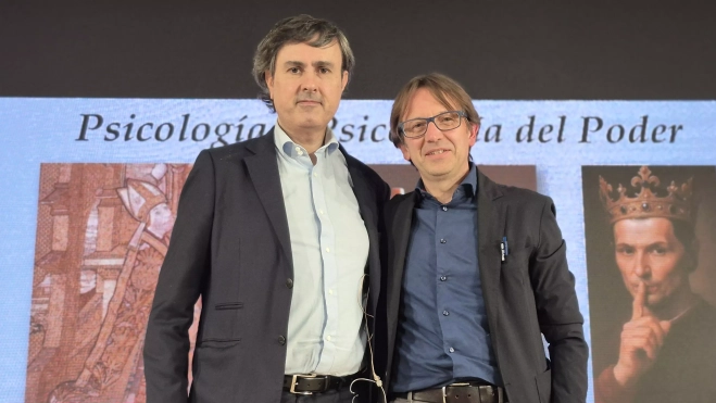 Sergio Rodríguez López-Ros y Javier Olivera en la Fundación Ibercaja. Foto Myriam Martínez Sergio Rodríguez López-Ros y Javier Olivera en la Fundación Ibercaja. Foto Myriam Martínez
