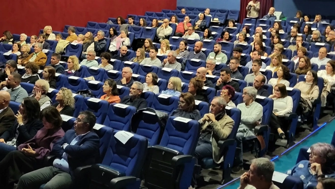 Público en el Cine el Molino