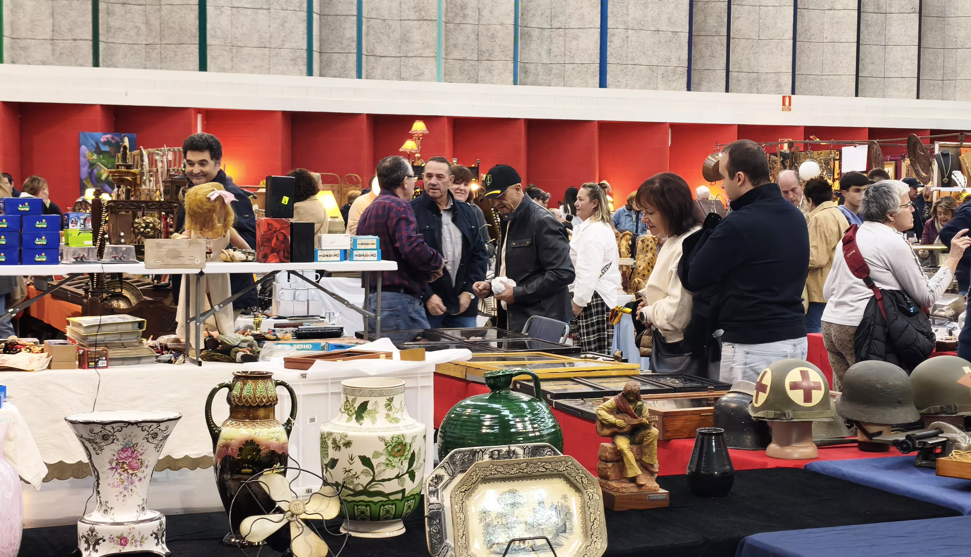 La V Feria del Coleccionismo, Antigüedades y Vintage en Huesca. Foto María José Sampietro Brosed