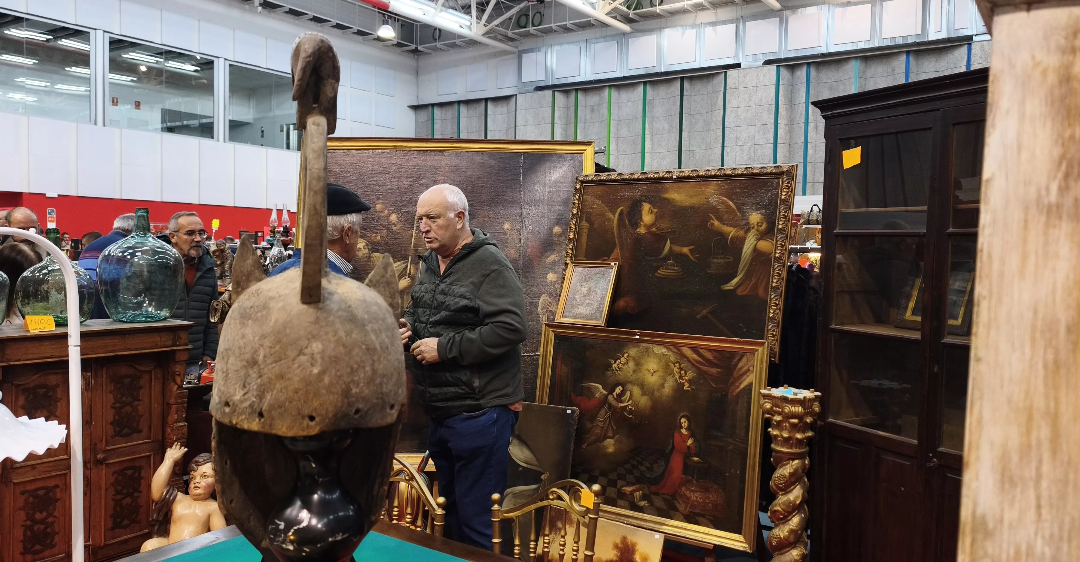 La V Feria del Coleccionismo, Antigüedades y Vintage en Huesca. Foto María José Sampietro Brosed