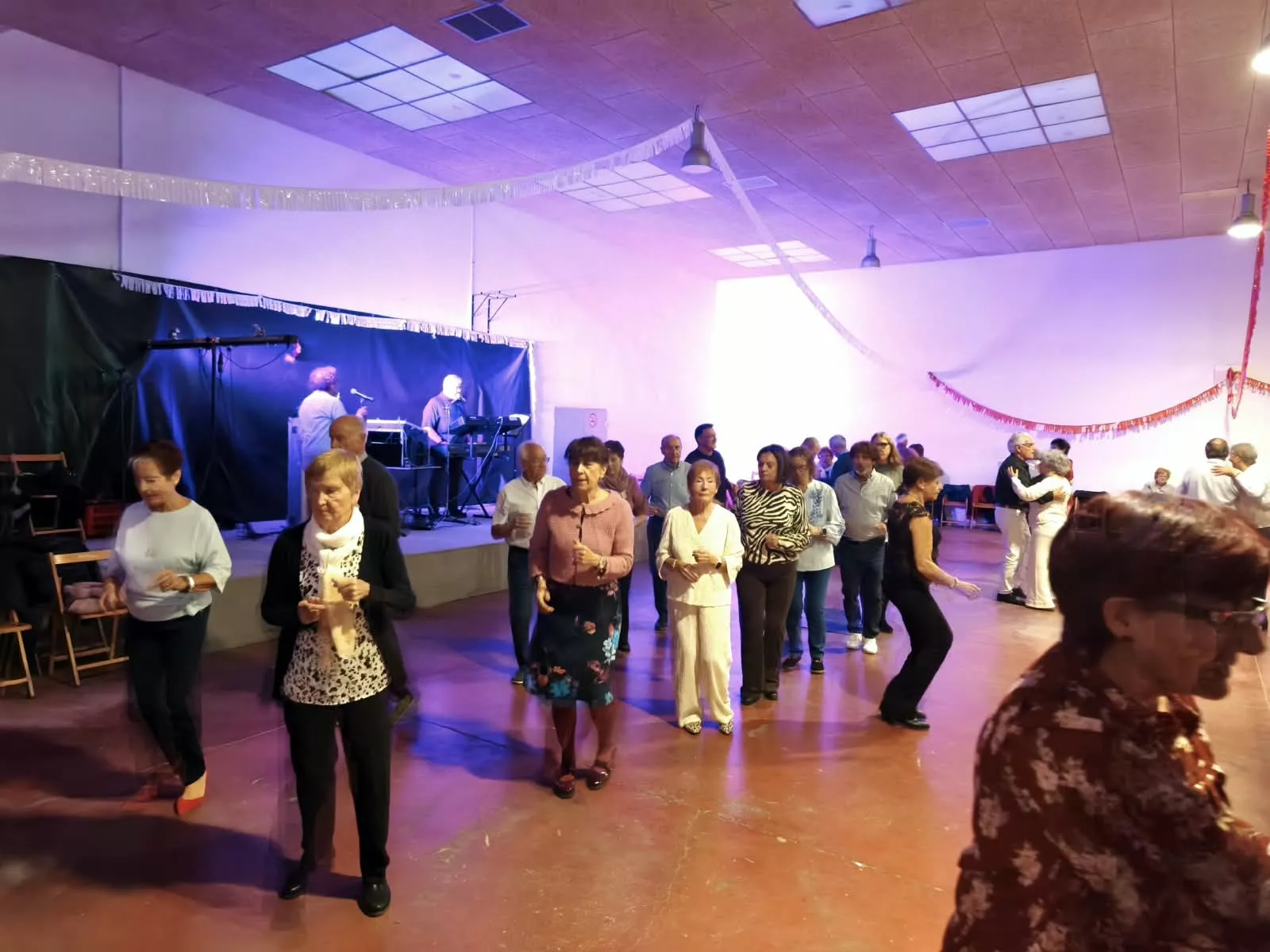 Sácame a Bailar edición otoño en el Barrio de San Lorenzo de Huesca. Fotos Pepe López