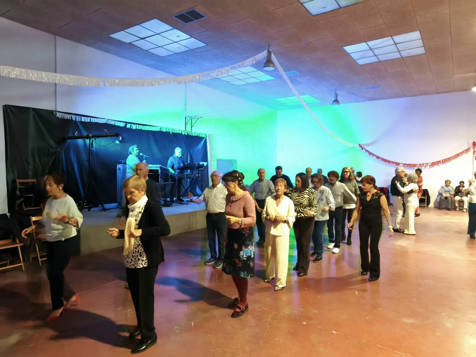 Sácame a Bailar edición otoño en el Barrio de San Lorenzo de Huesca. Fotos Pepe López