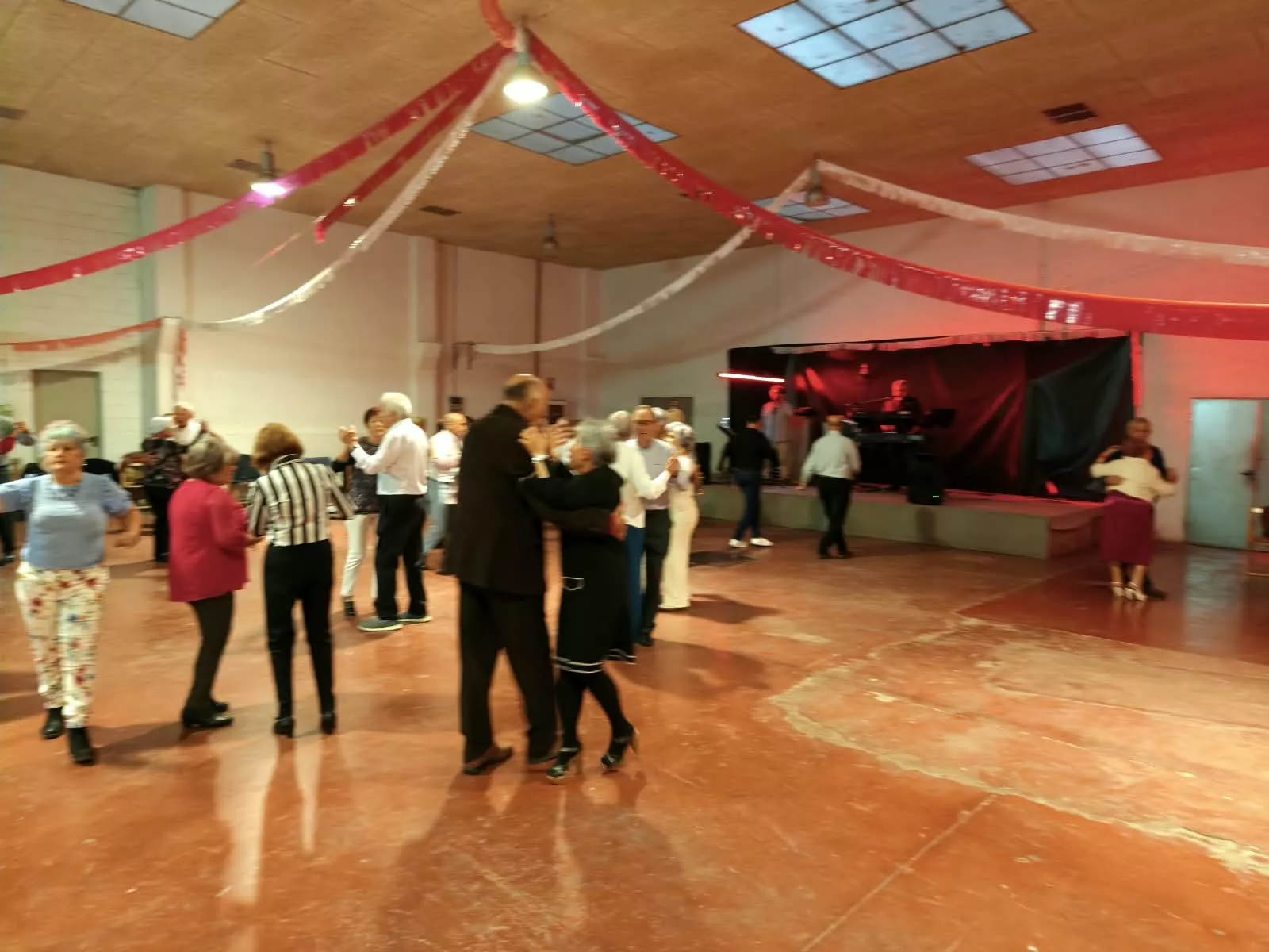 Sácame a Bailar edición otoño en el Barrio de San Lorenzo de Huesca. Fotos Pepe López