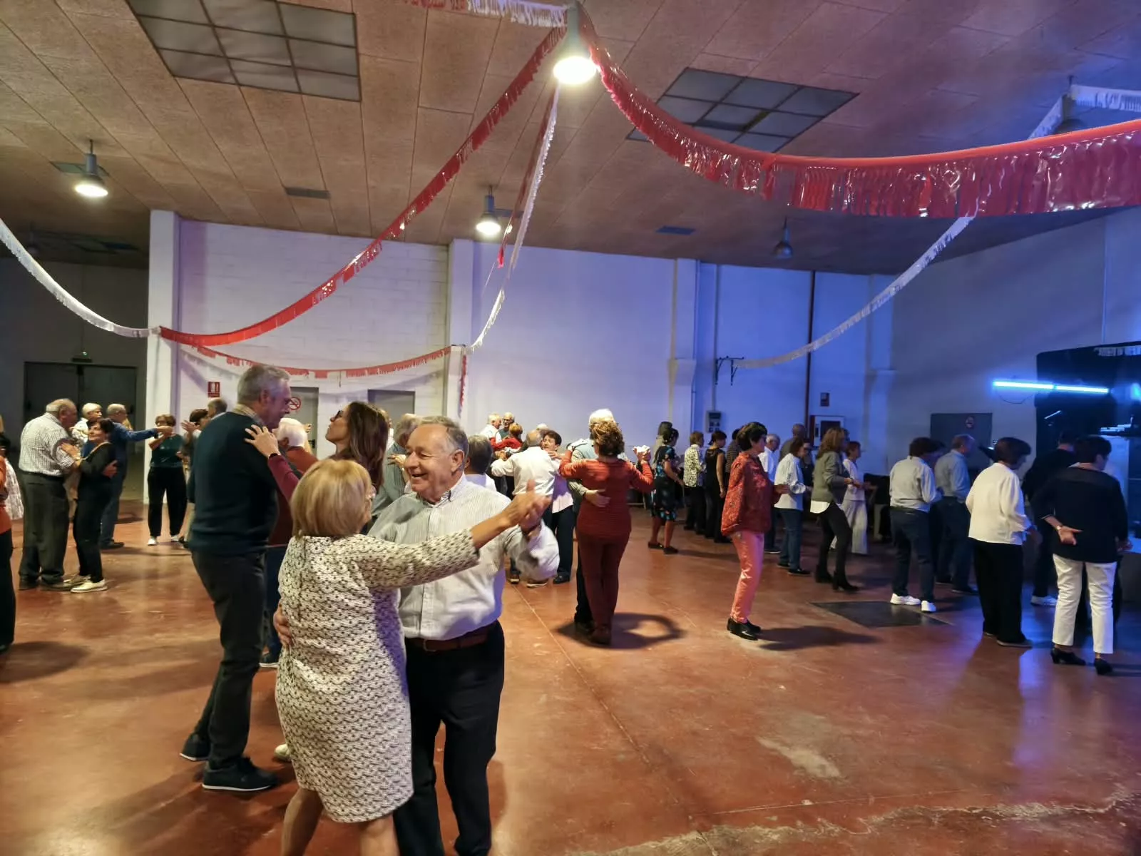Sácame a Bailar edición otoño en el Barrio de San Lorenzo de Huesca. Fotos Pepe López