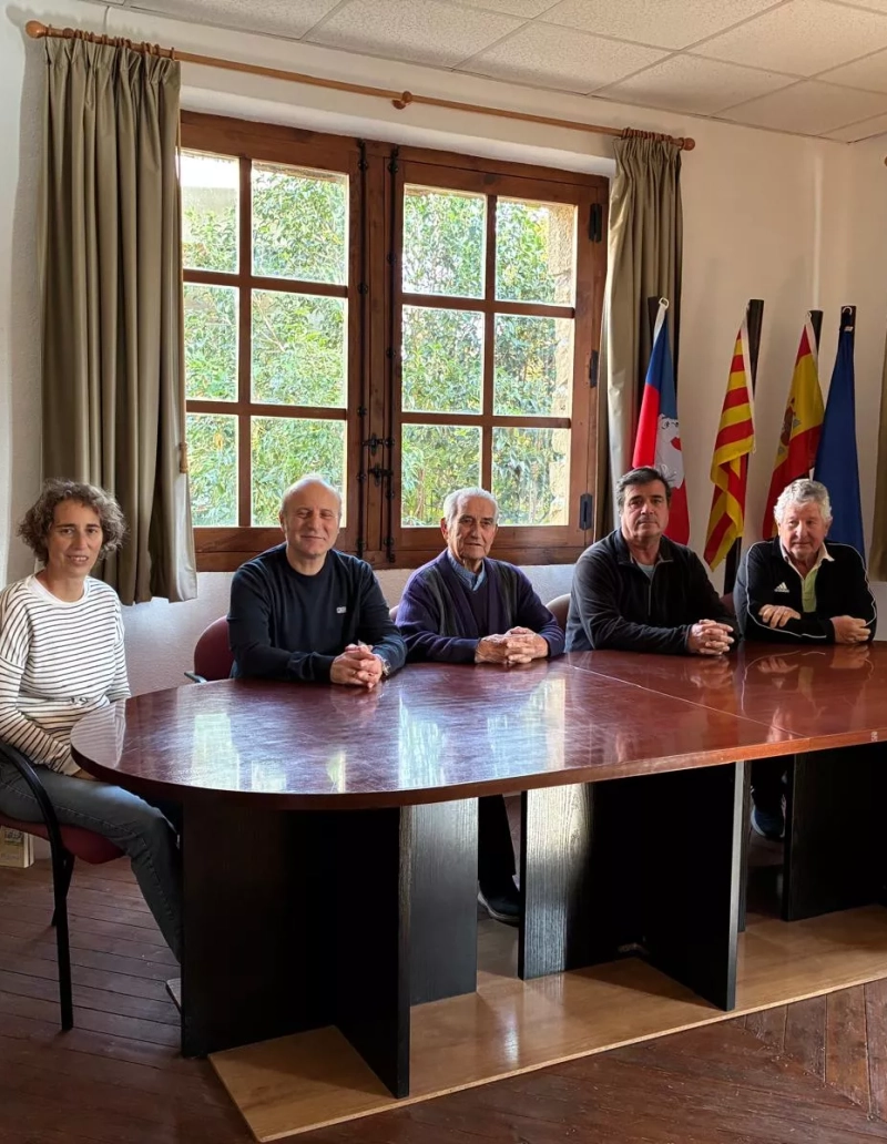 Campaneros, presidente de la Asociación San Sebastián y alcaldesa, Lola Giménez, en la presentación