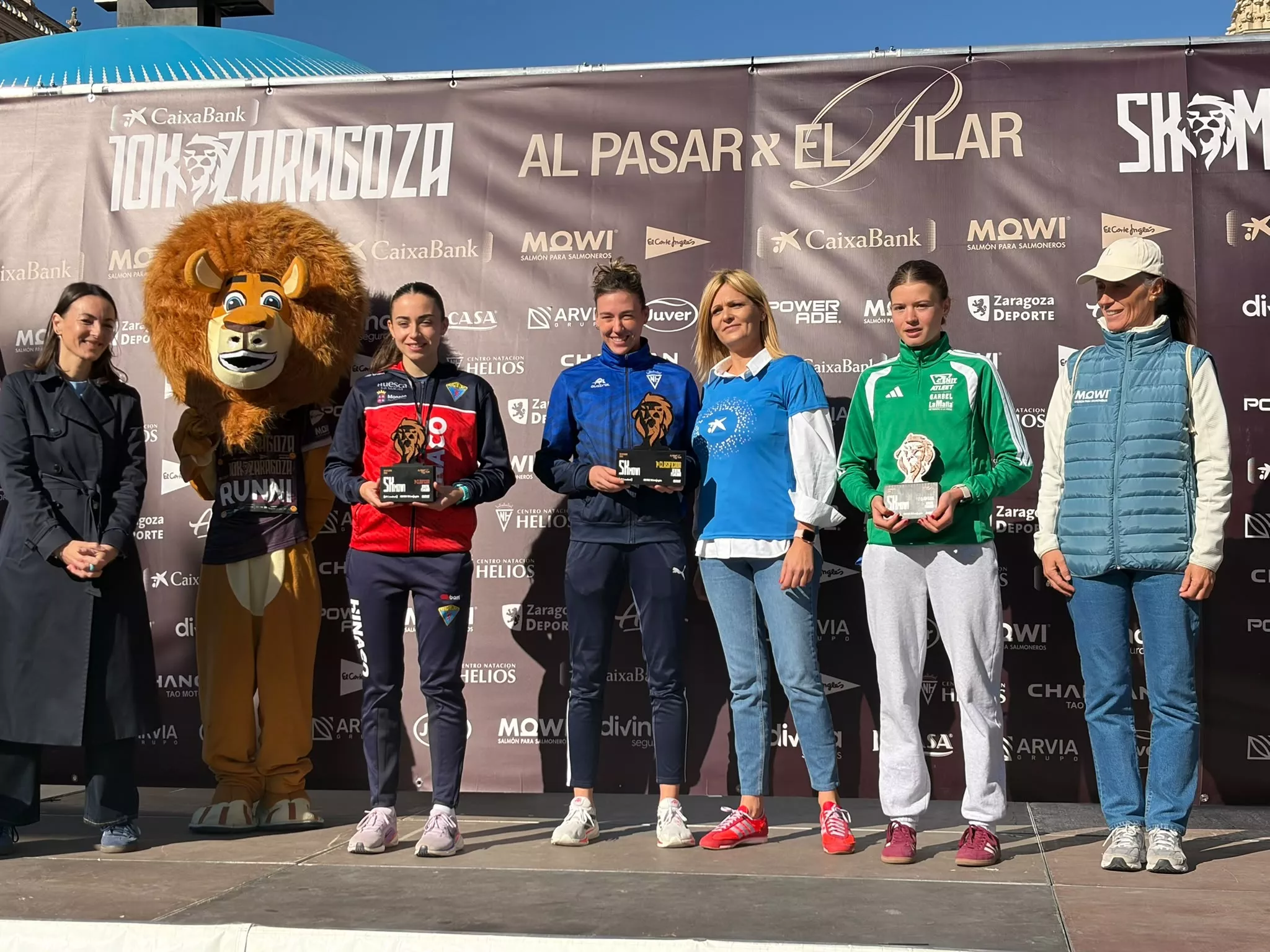 María Aso en el podio 5K Zaragoza