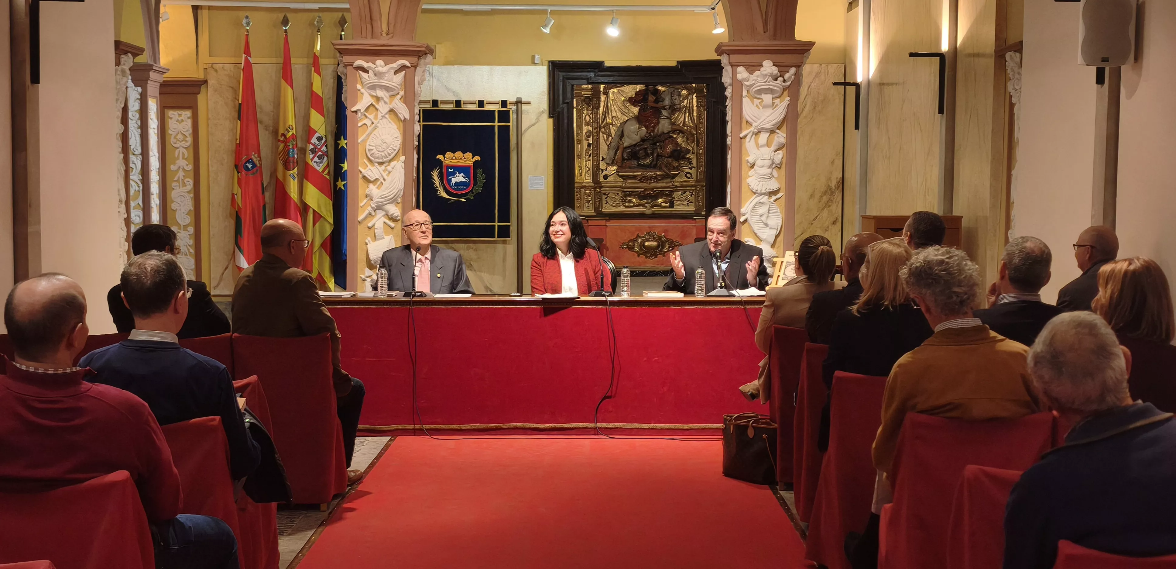 Presentación del libro de Joaquín Abos en el Colegio Imperial de Santiago. Foto María José Sampietro Brosed