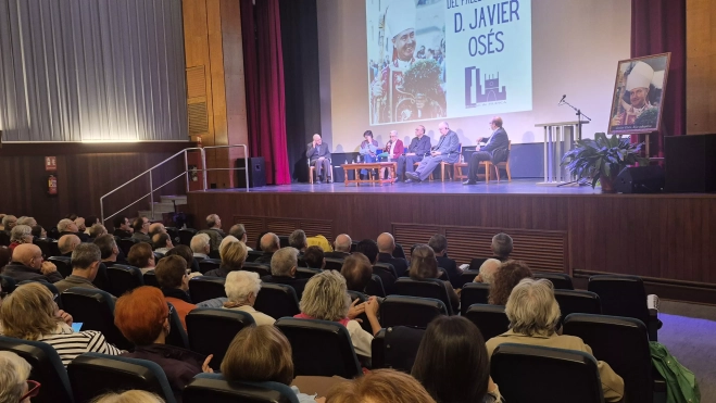 Homenaje a Javier Osés en el 25º aniversario de su fallecimiento. Foto Myriam Martínez Homenaje a Javier Osés en el 25º aniversario de su fallecimiento. Foto Myriam Martínez