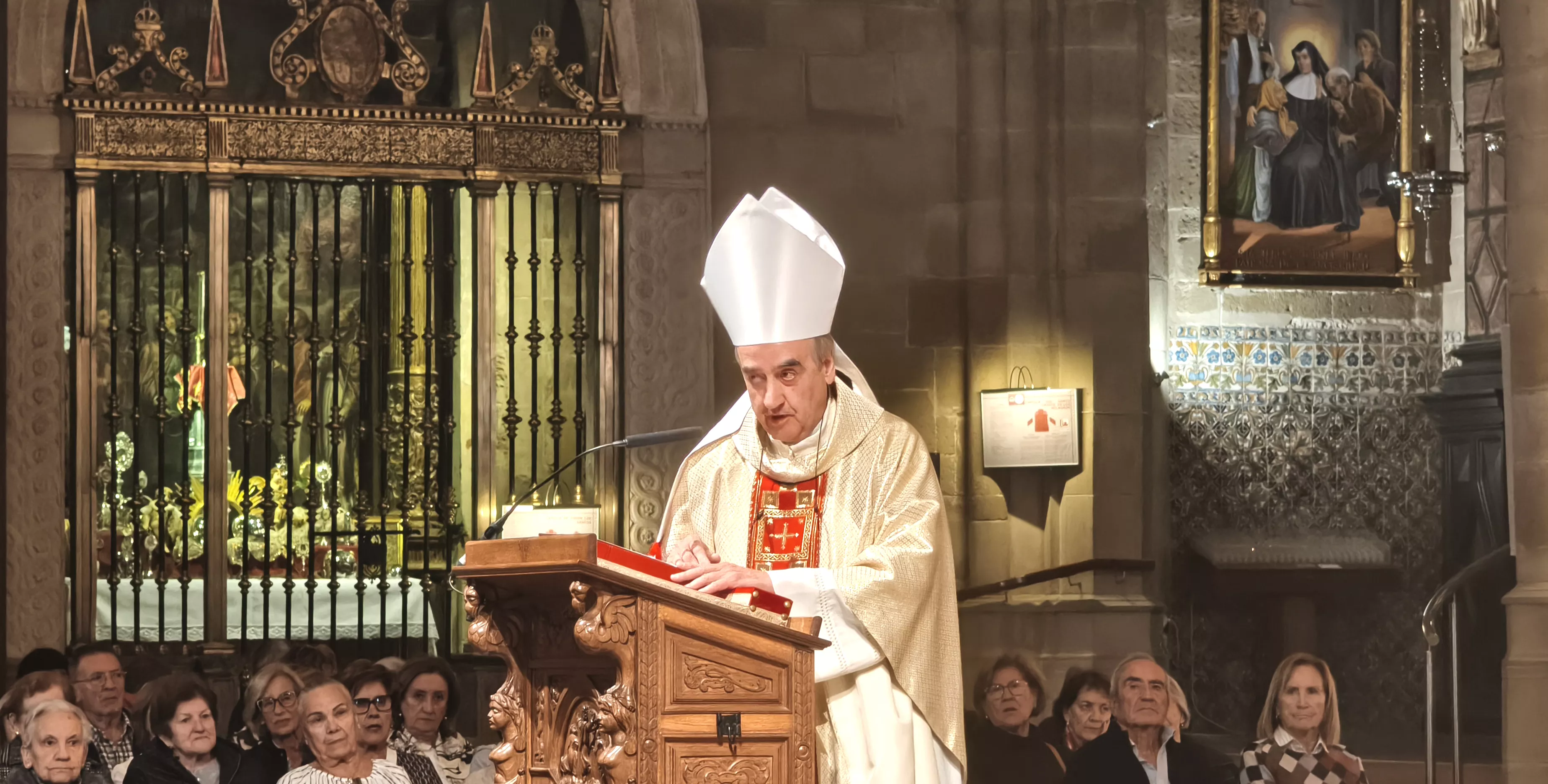Eucaristía en sufragio por don Javier Osés en la Catedral de Huesca. Foto María José Sampietro Brosed