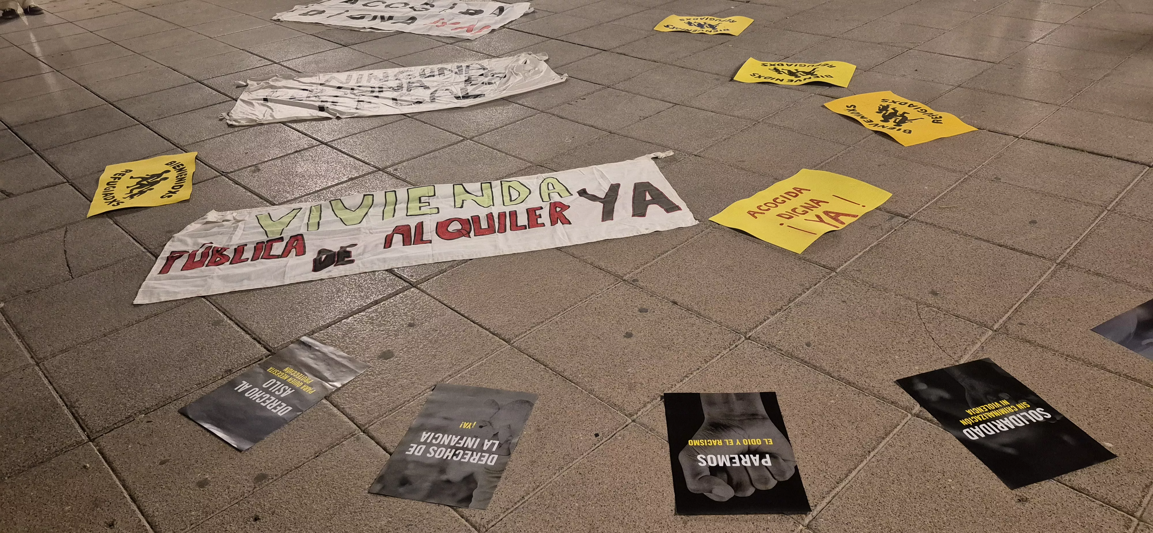 Acto contra el racismo en Ceuta de Aministía Internacional y Bienvenidos Refugiados. Foto Myriam Martínez