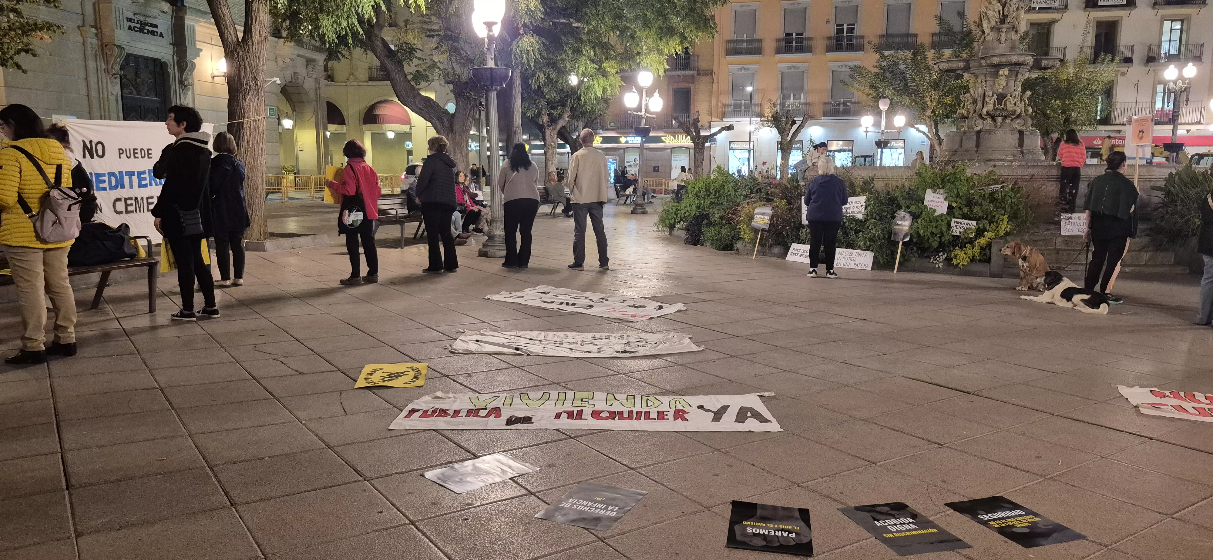 Acto contra el racismo en Ceuta de Aministía Internacional y Bienvenidos Refugiados. Foto Myriam Martínez