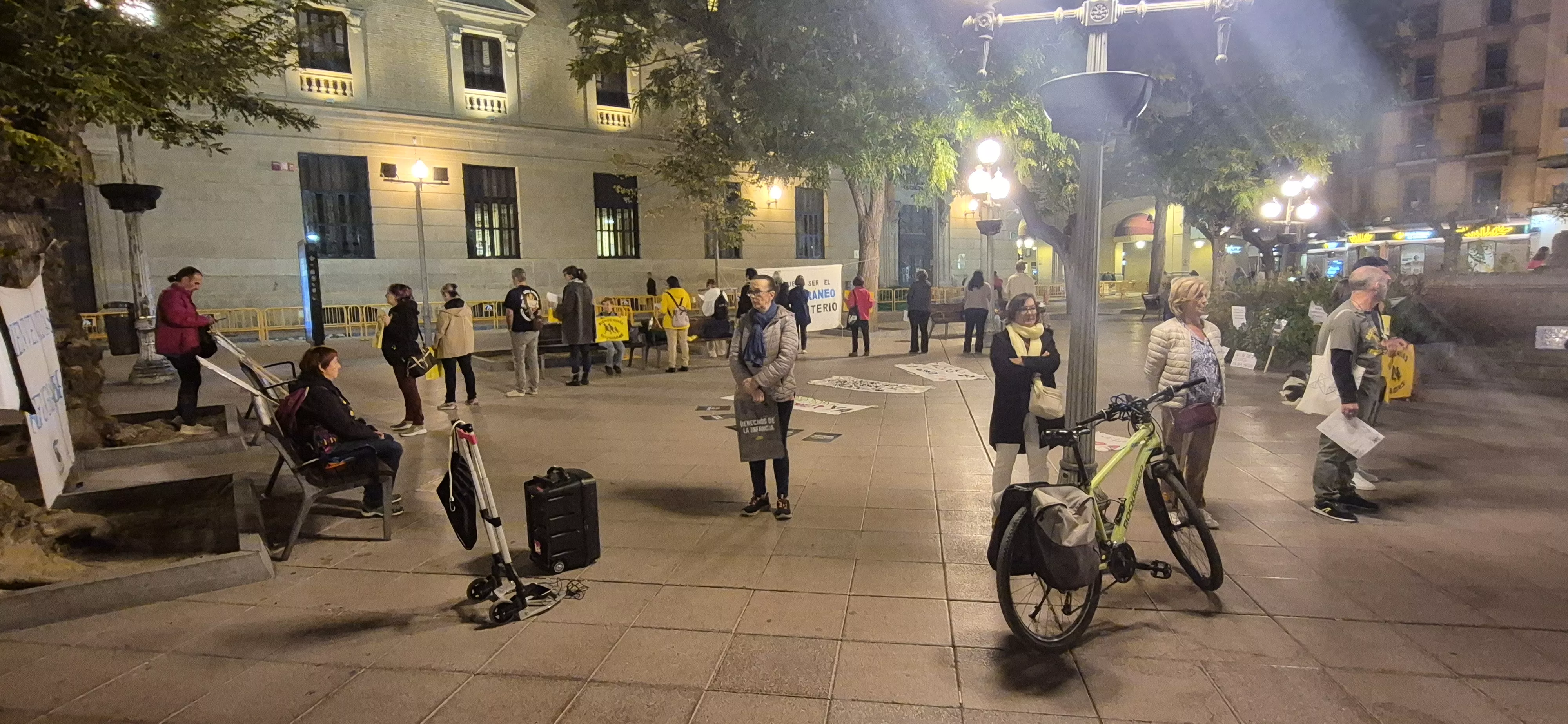 Acto contra el racismo en Ceuta de Aministía Internacional y Bienvenidos Refugiados. Foto Myriam Martínez