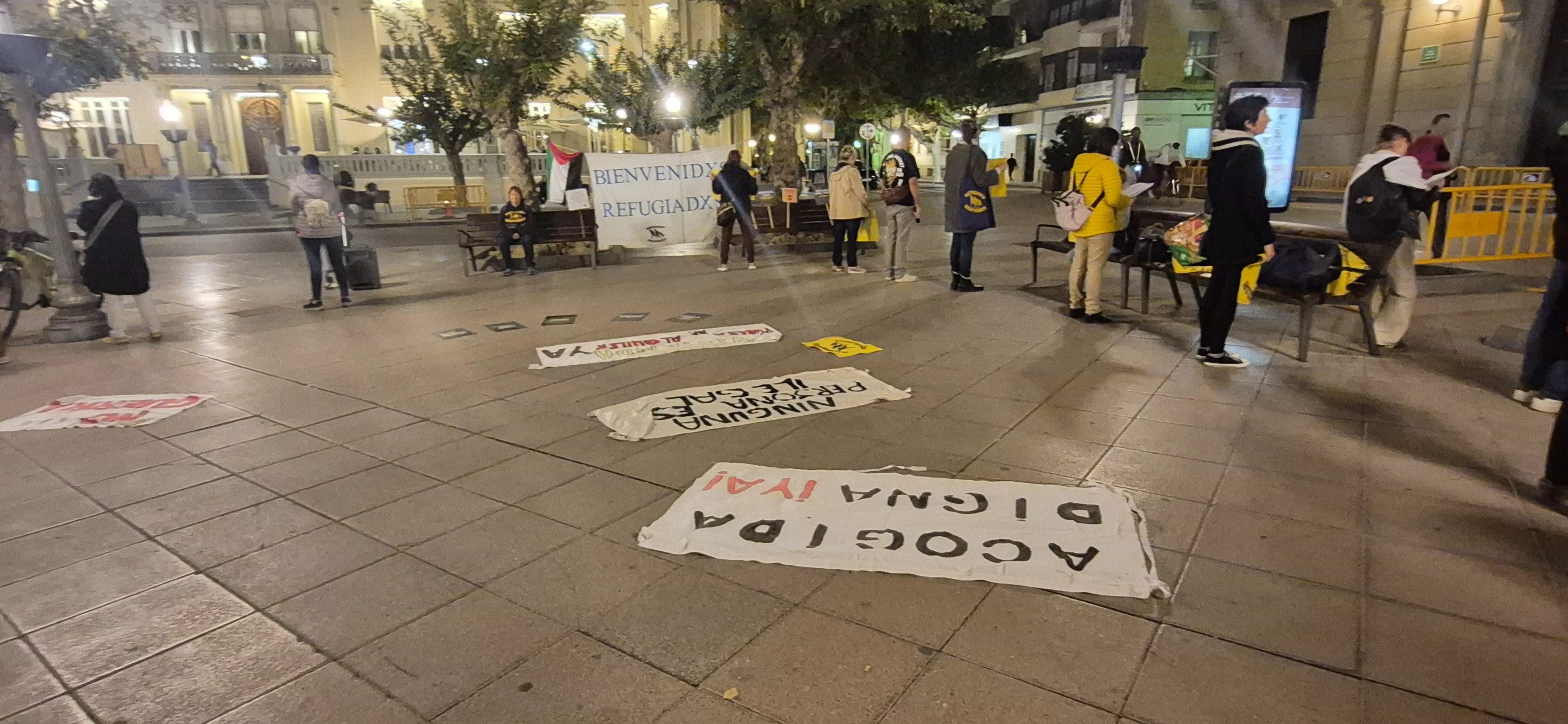 Acto contra el racismo en Ceuta de Aministía Internacional y Bienvenidos Refugiados. Foto Myriam Martínez
