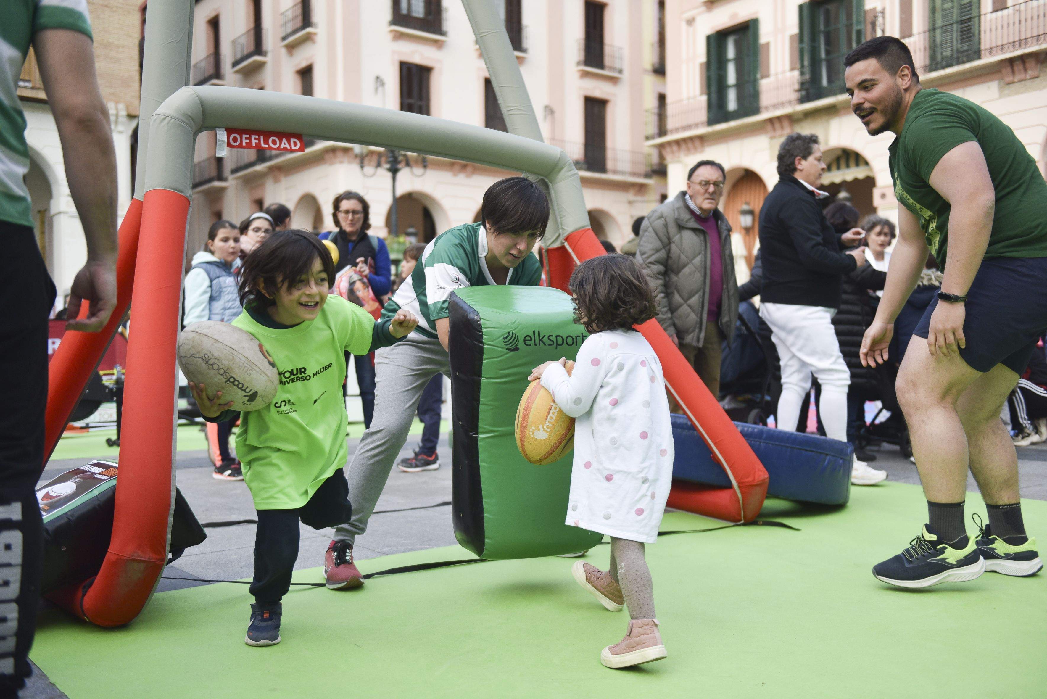 Tour Universo Mujer en Huesca. Foto Verónica Lacasa