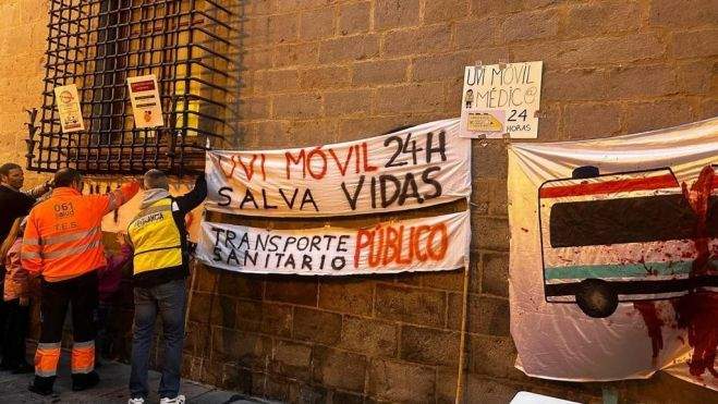 Pancartas en Jaca del Transporte Sanitario. Pancartas en Jaca del Transporte Sanitario.