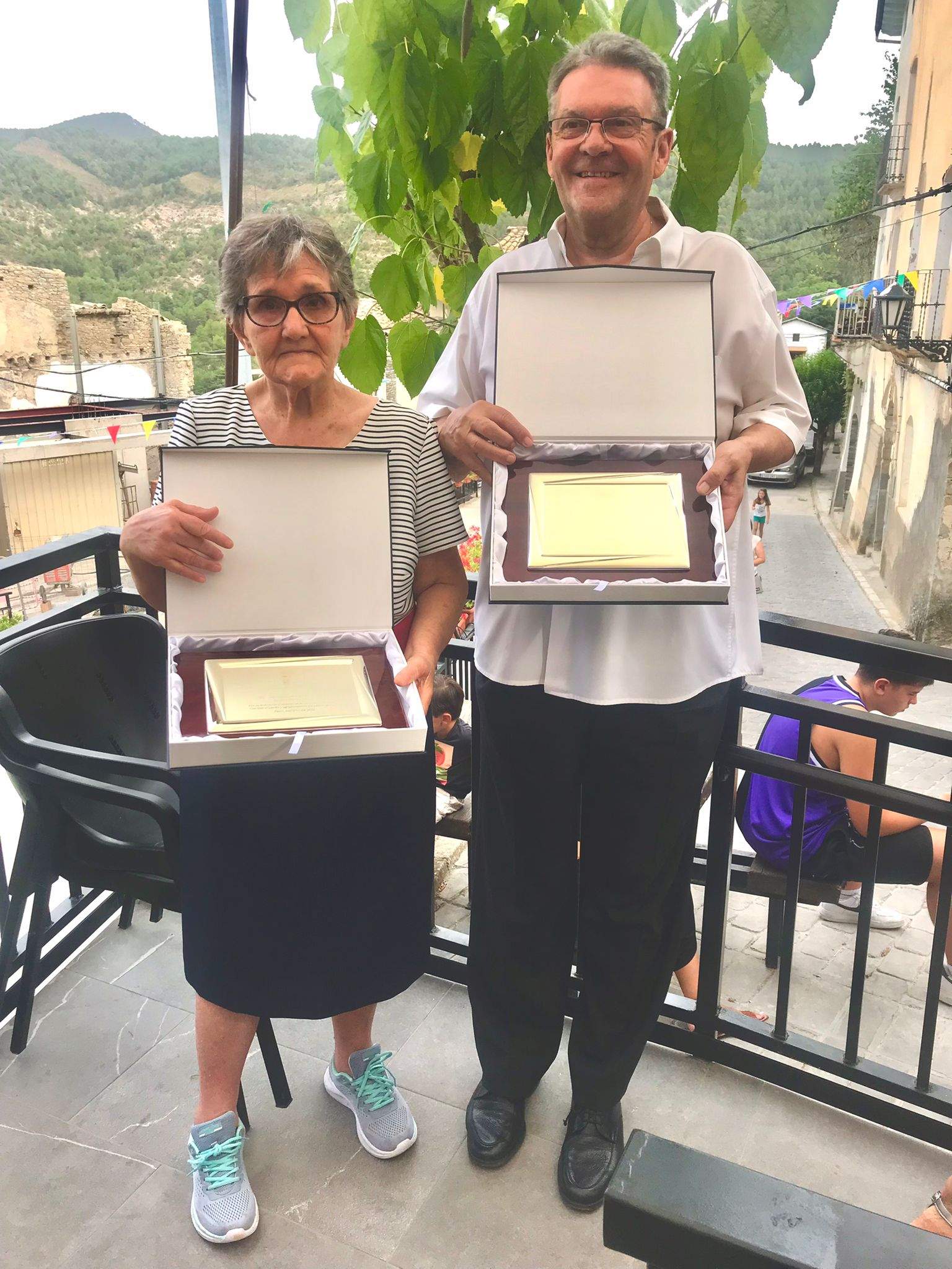 María Antonia Arnal y Antonio Salinas