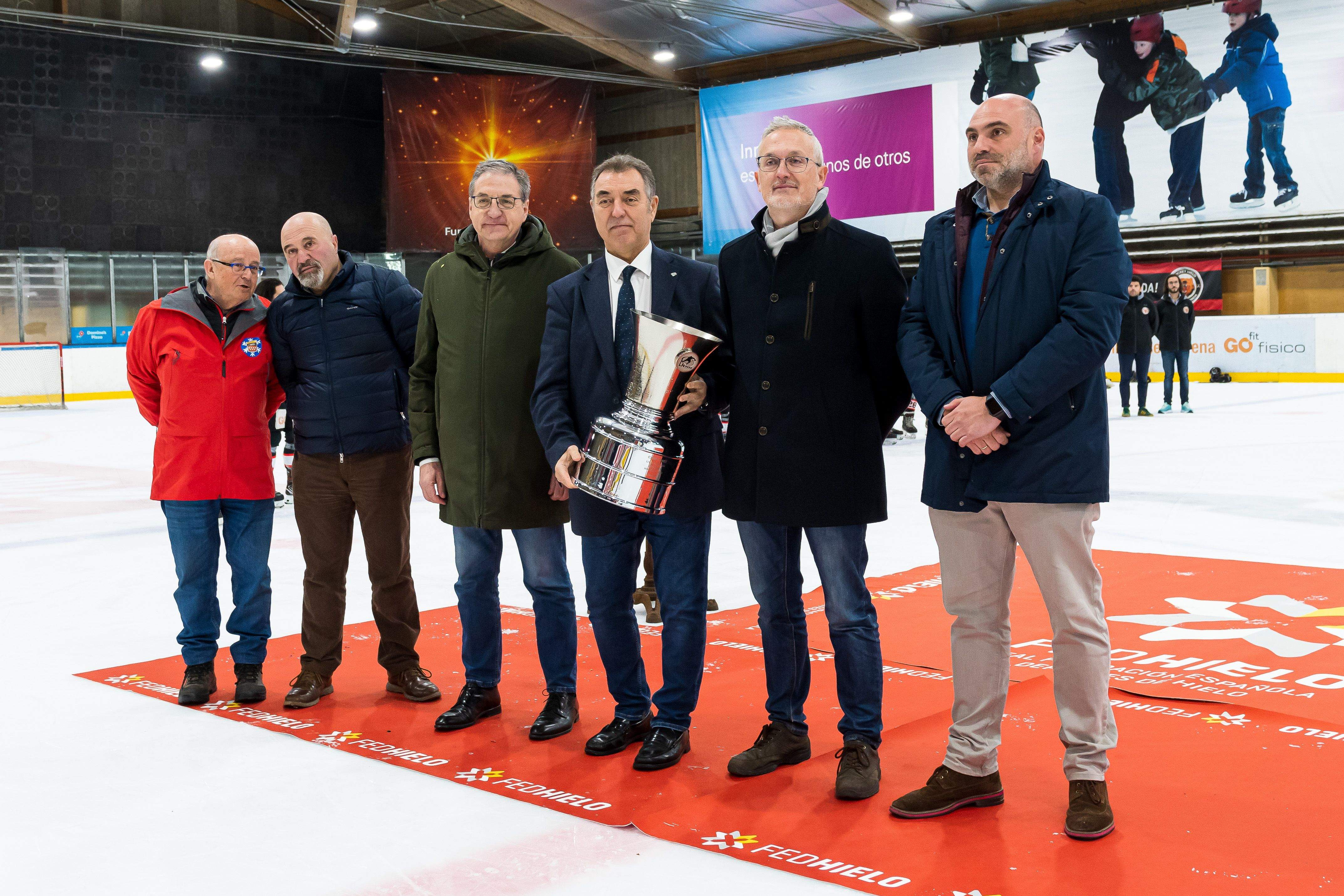 El CH Jaca femenino, campeón por primera vez en su historia