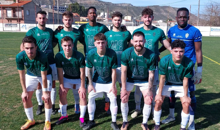 Once del Mequinenza en un partido de esta temporada.