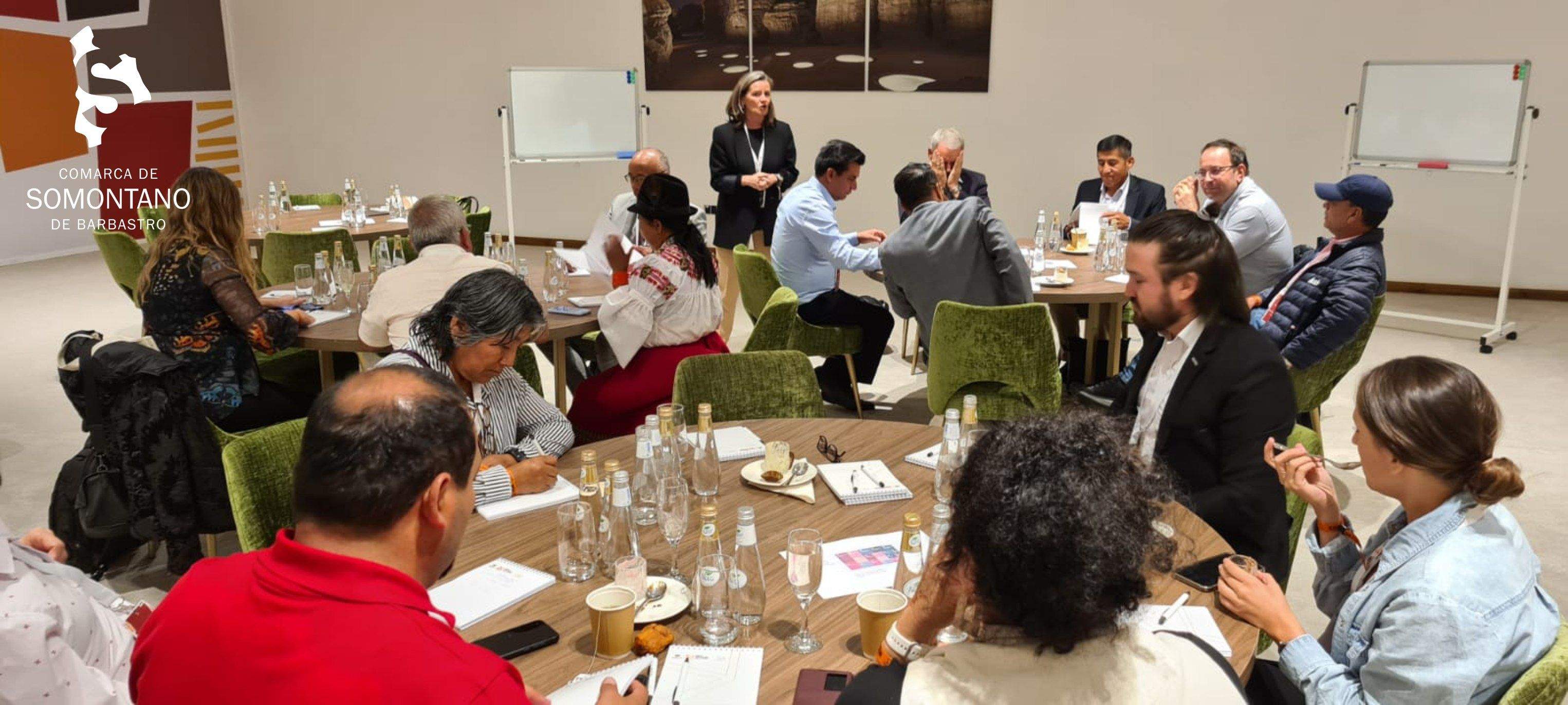 Entrega del premio a Alquézar como uno de los Mejores Pueblos Turísticos