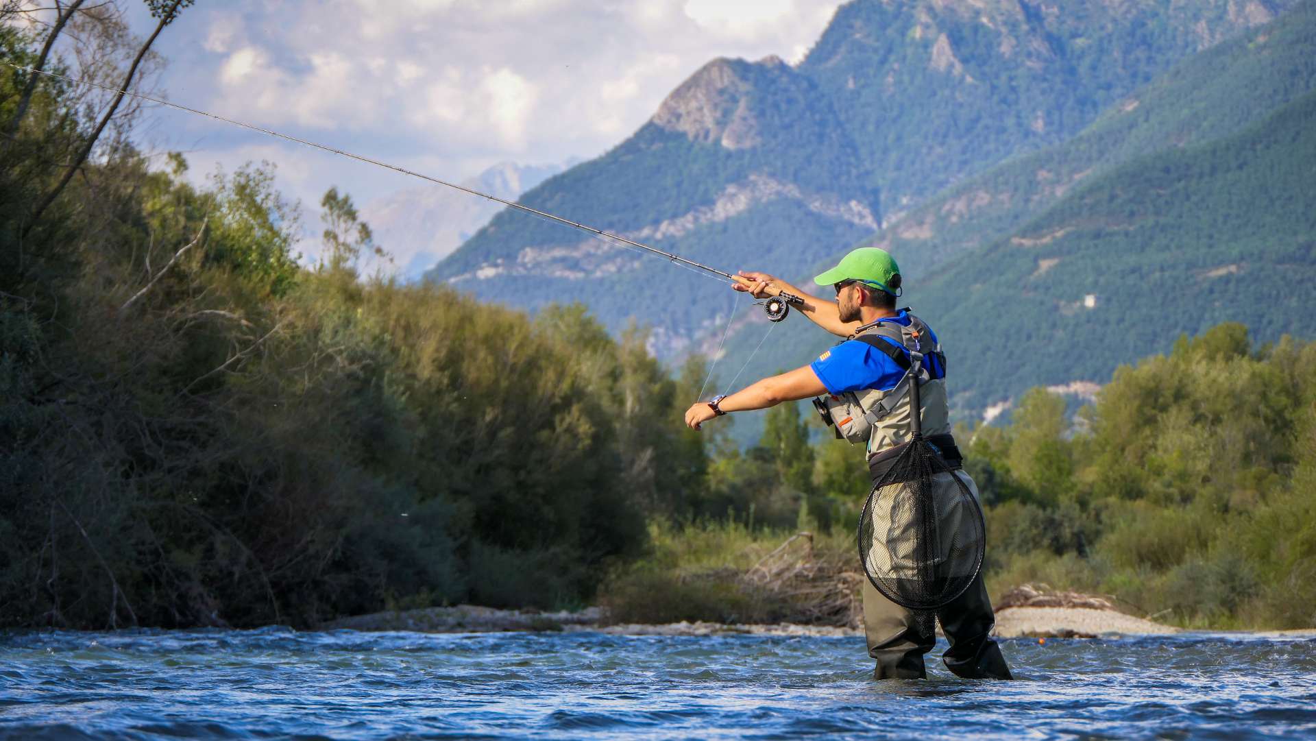 Nace una nueva aplicación para obtener permisos de pesca para los cotos sociales.