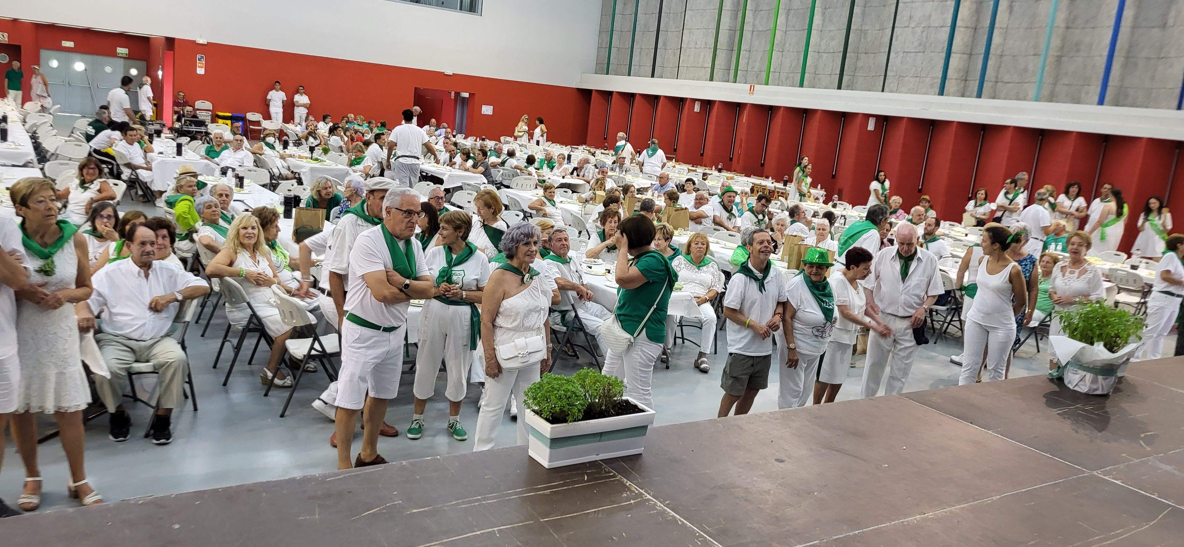 Homenaje de Huesca a los mayores