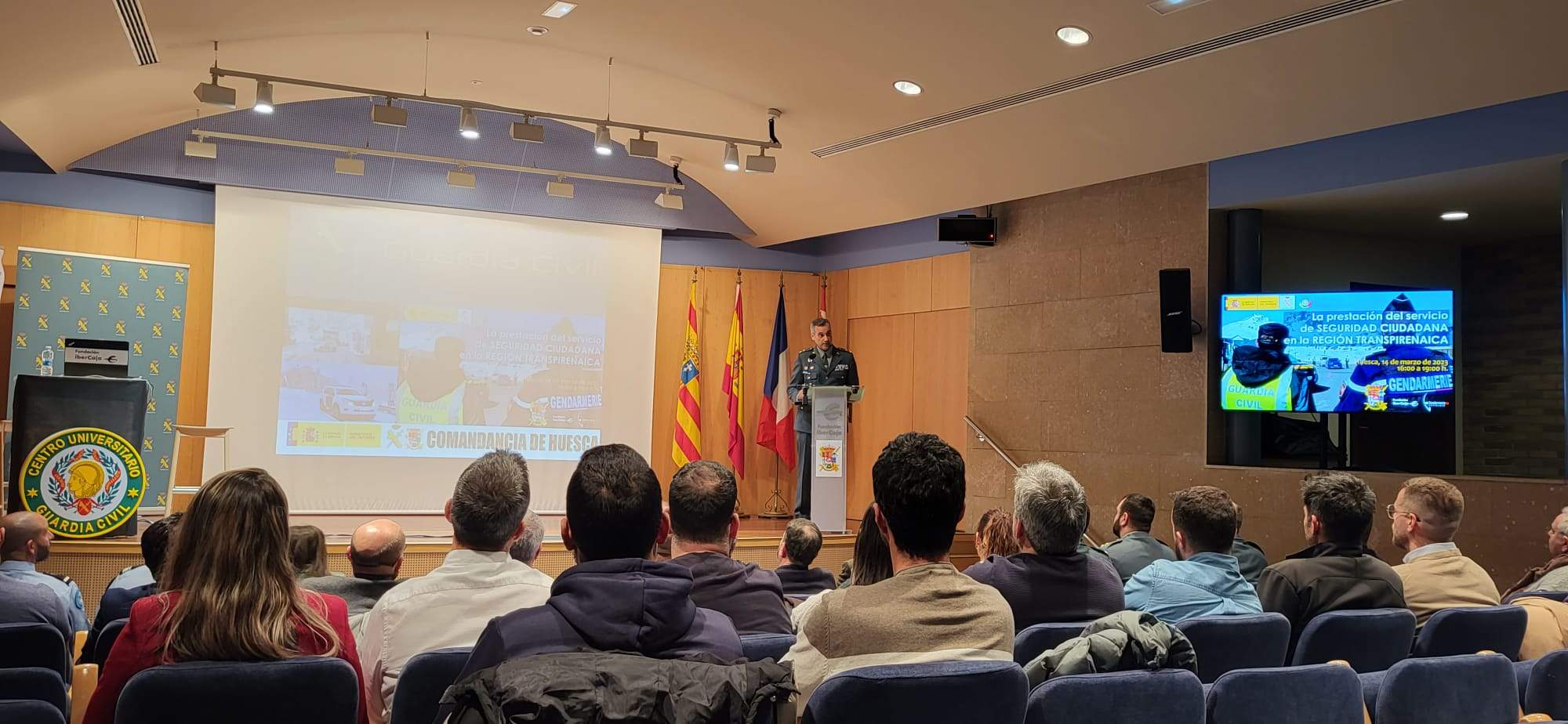 Francisco Pulido en la apertura de la jornada sobre seguridad ciudadana en la región transfronteriza.