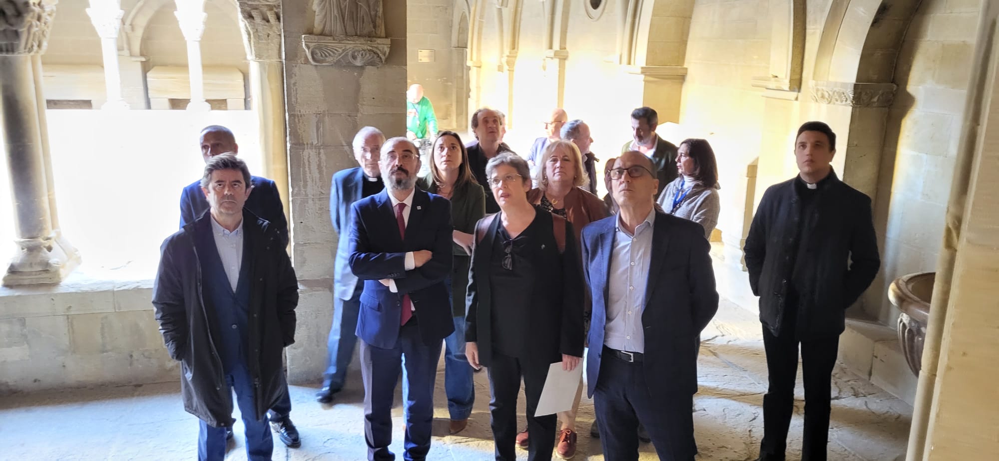 Visita a los claustros de San Pedro el Viejo donde se van a invertir 300.000 euros.