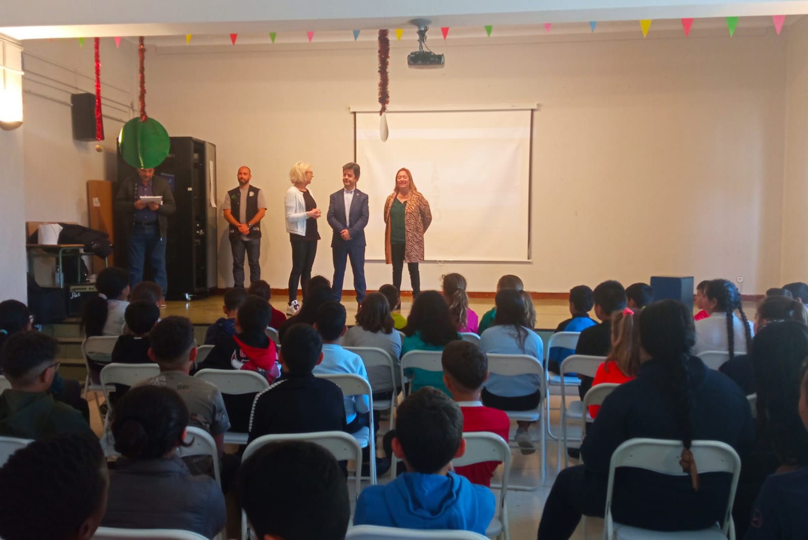 Luis Felipe ha estado presente en el acto donde se ha explicado "Proyecta 8M".