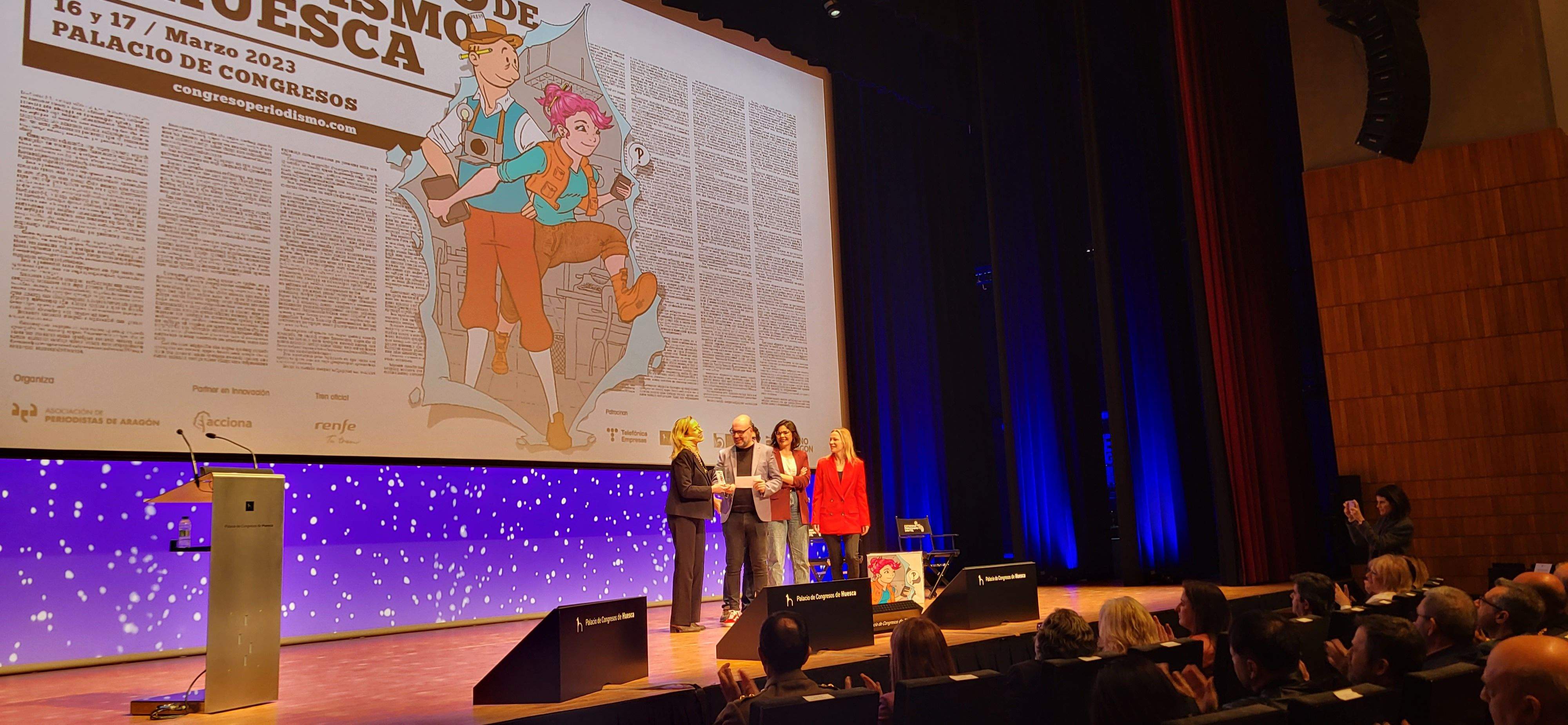 Entrega del Premio José Manuel Porquet del Congreso de Periodismo de Huesca.  Foto Myriam Martínez