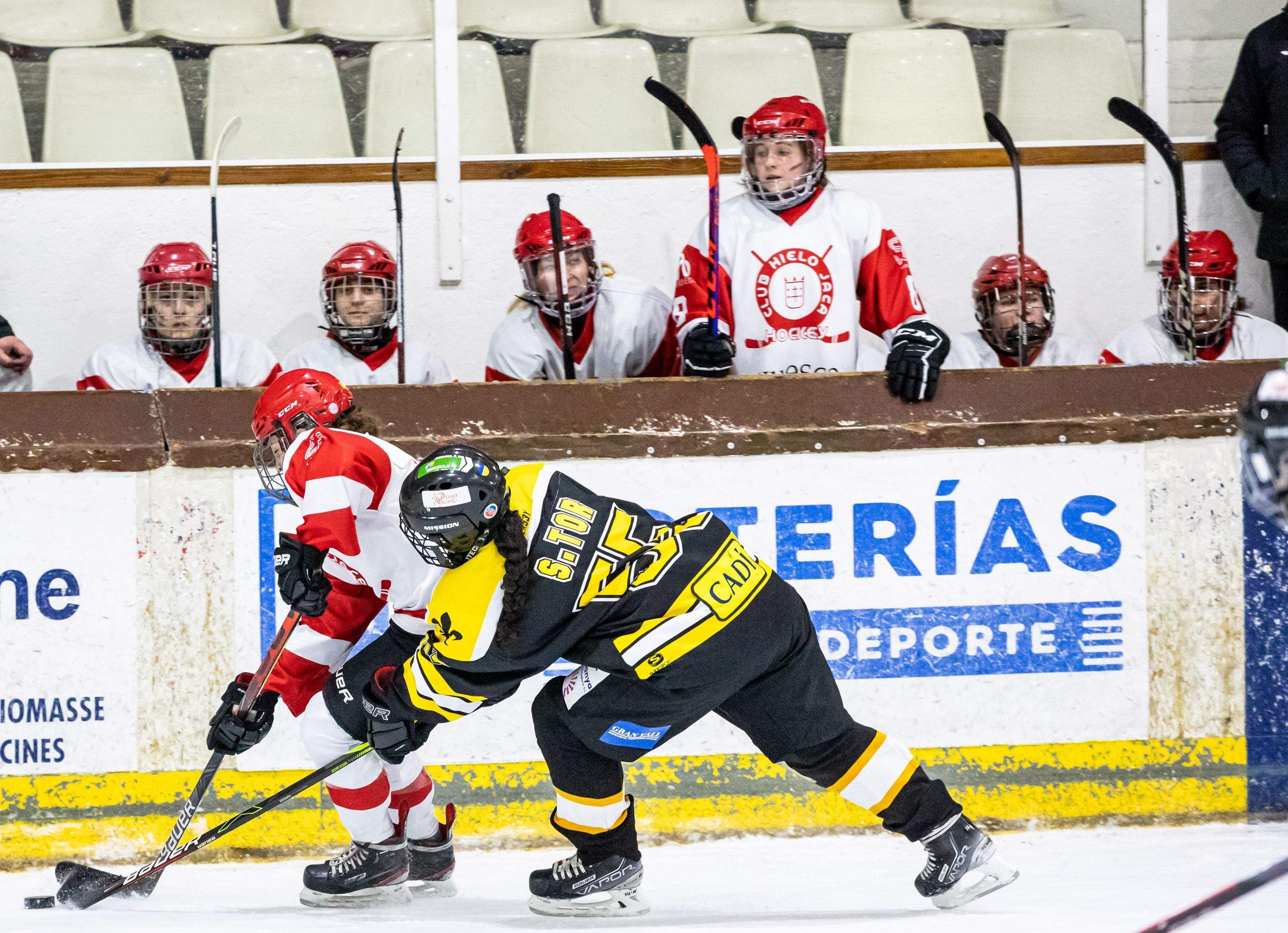 Partido de semifinales de la Liga que se jugó en Puigcerdà a comienzos de febrero. Foto: Atelier Fotogràfic.