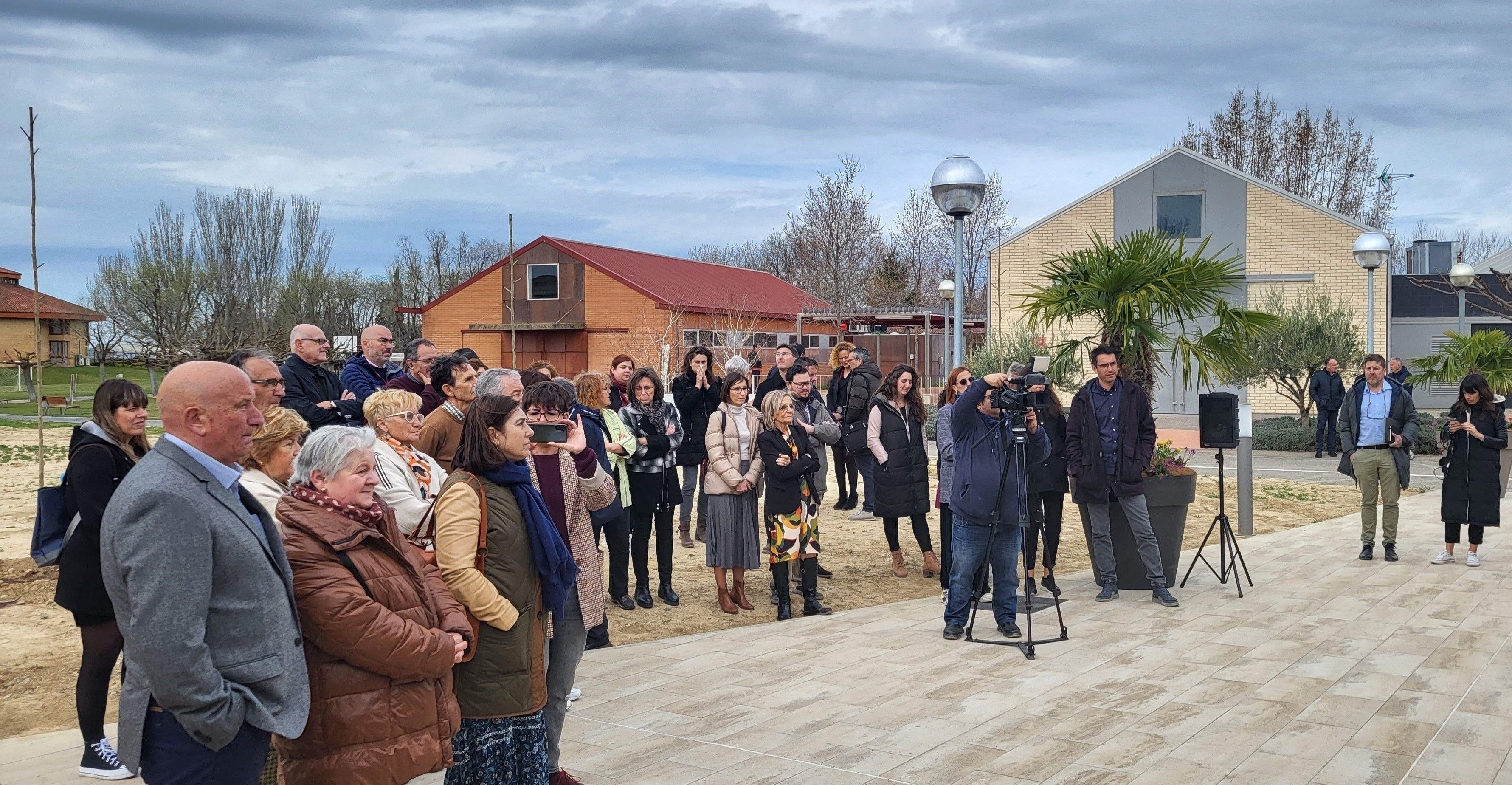 Valentia inaugura sus nuevas viviendas de Huesca. Foto Myriam Martínez 