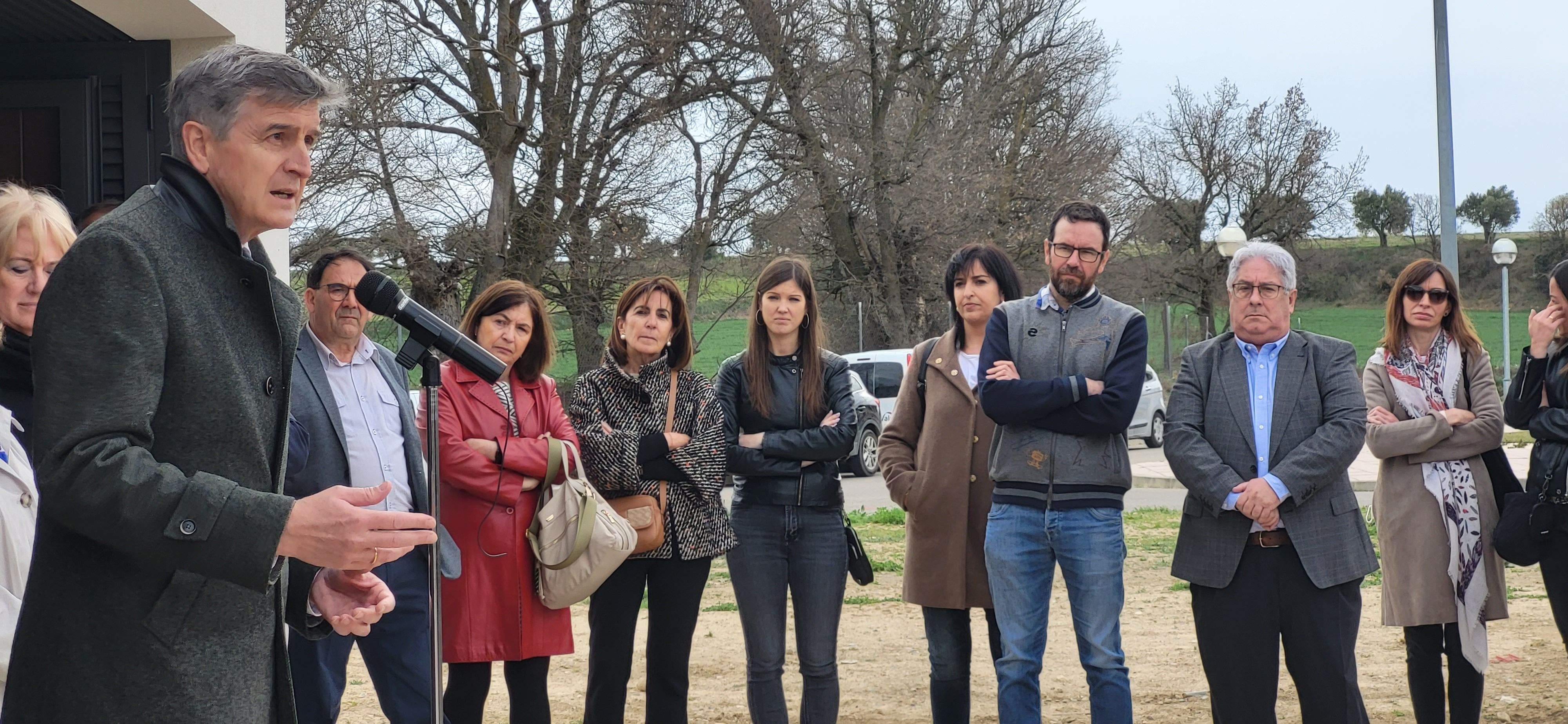 Valentia inaugura sus nuevas viviendas de Huesca. Foto Myriam Martínez 